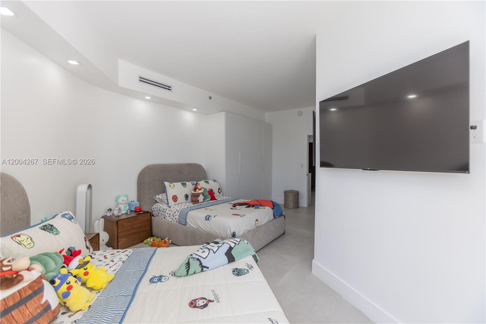 Photo of 20191 Country Club Dr  #TH9, Aventura, Florida, 33180 - 