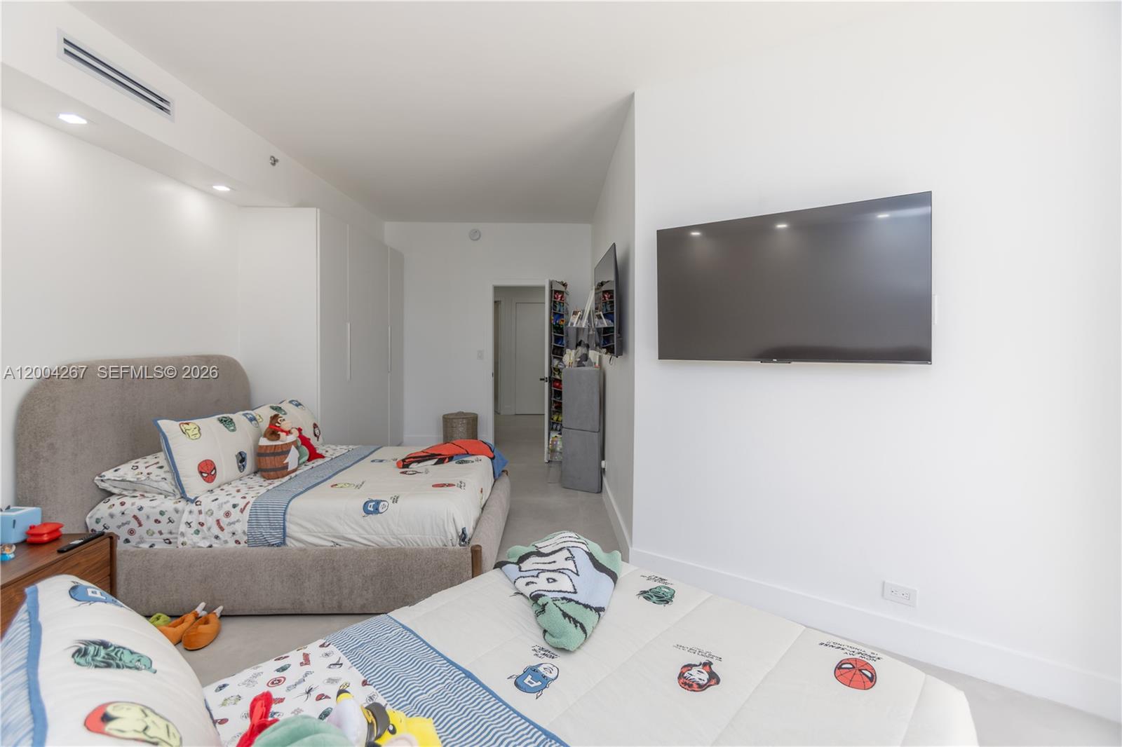 Photo of 20191 Country Club Dr  #TH9, Aventura, Florida, 33180 - 