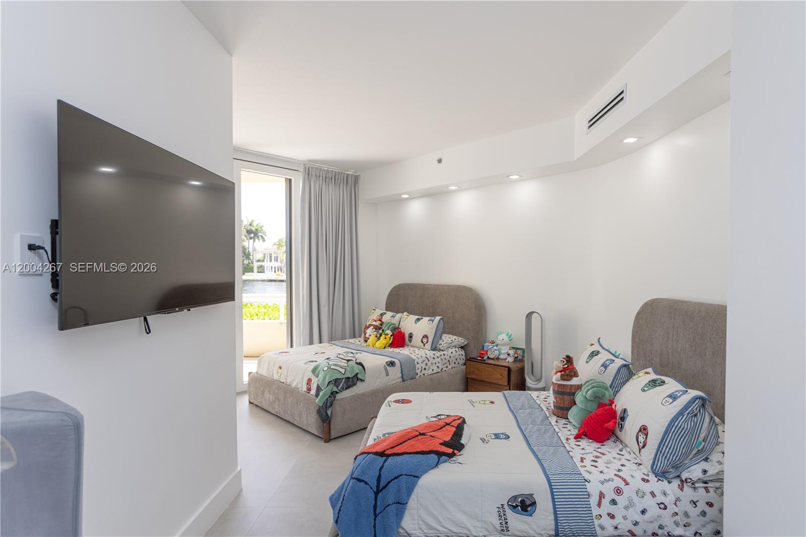 Photo of 20191 Country Club Dr  #TH9, Aventura, Florida, 33180 - 