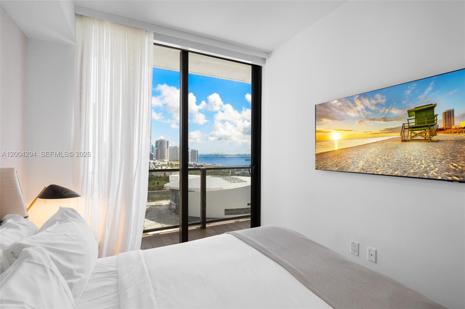 1809 3 / 3 976 sq. ft. $ 2026-04-20 0 Photo