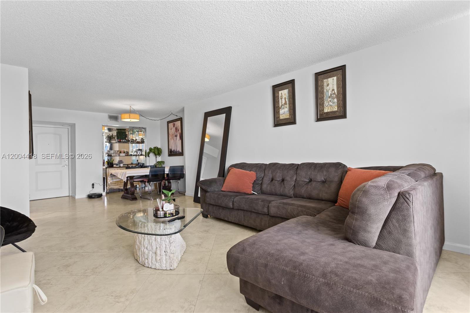 307 2 / 2 1357 sq. ft. $ 2026-04-21 0 Photo