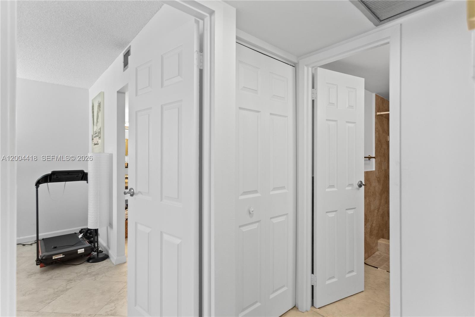307 2 / 2 1357 sq. ft. $ 2026-04-21 0 Photo