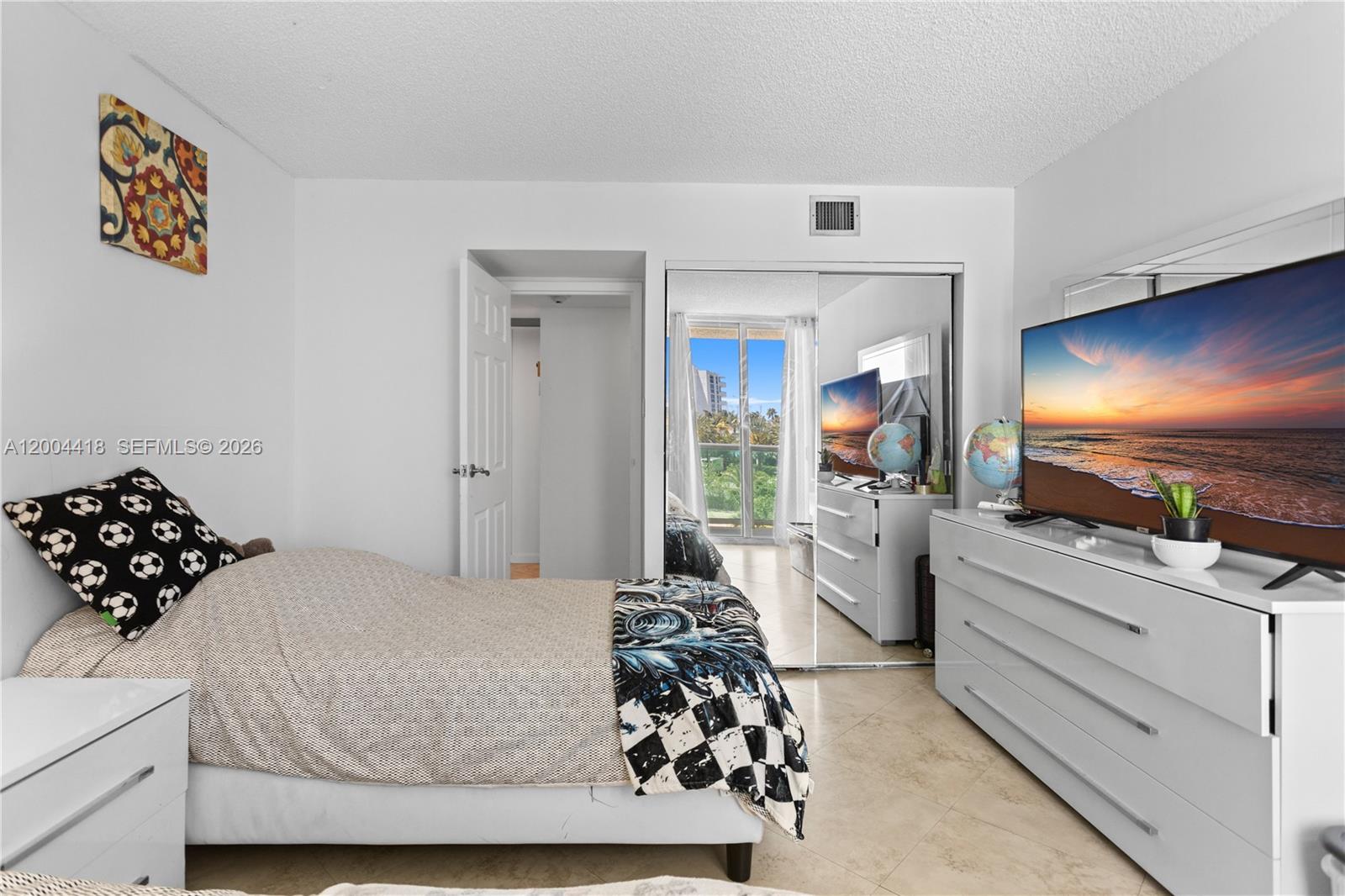 307 2 / 2 1357 sq. ft. $ 2026-04-21 0 Photo
