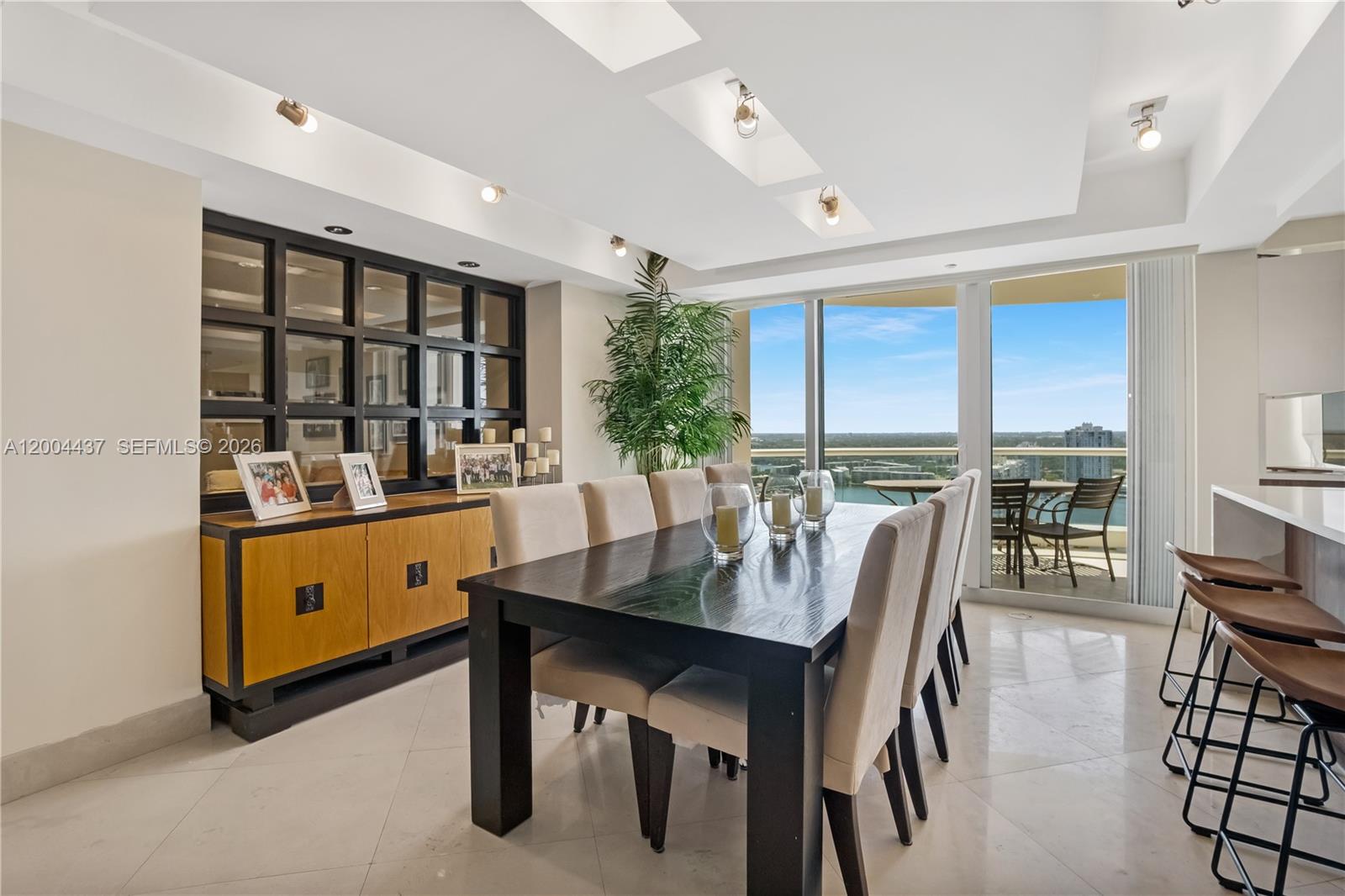 See details 2802 4 / 5 3080 sq. ft. $ 2026-04-20 0 Photo