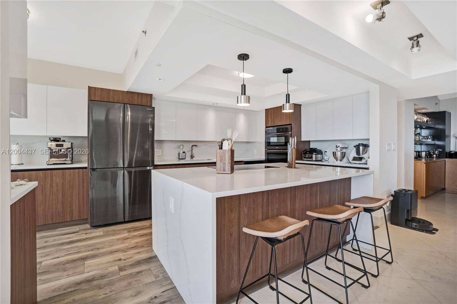 See details 2802 4 / 5 3080 sq. ft. $ 2026-04-20 0 Photo