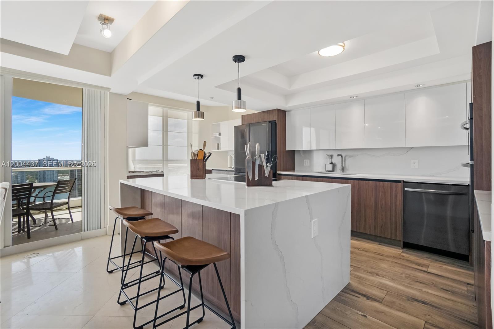 See details 2802 4 / 5 3080 sq. ft. $ 2026-04-20 0 Photo