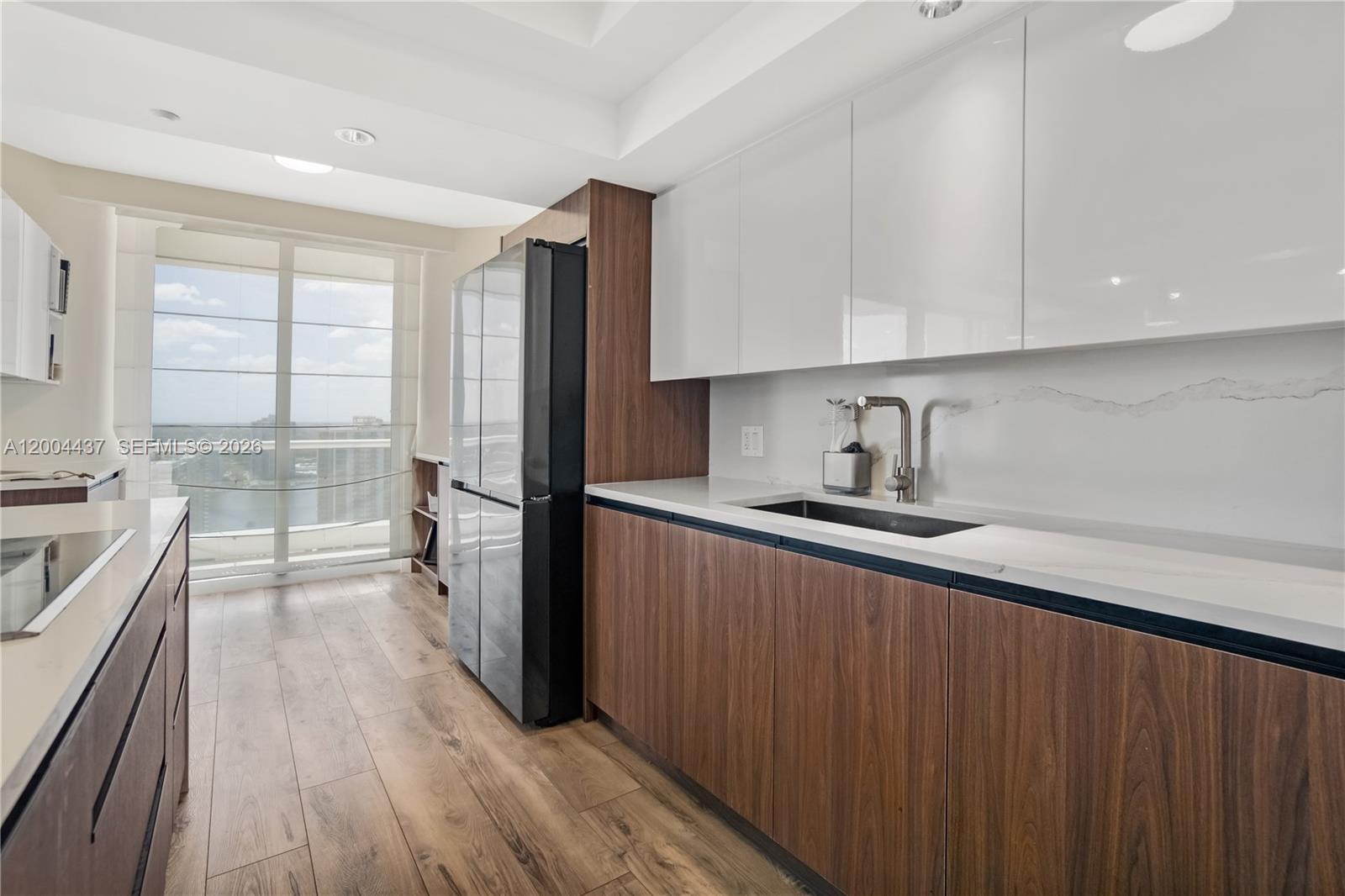 See details 2802 4 / 5 3080 sq. ft. $ 2026-04-20 0 Photo