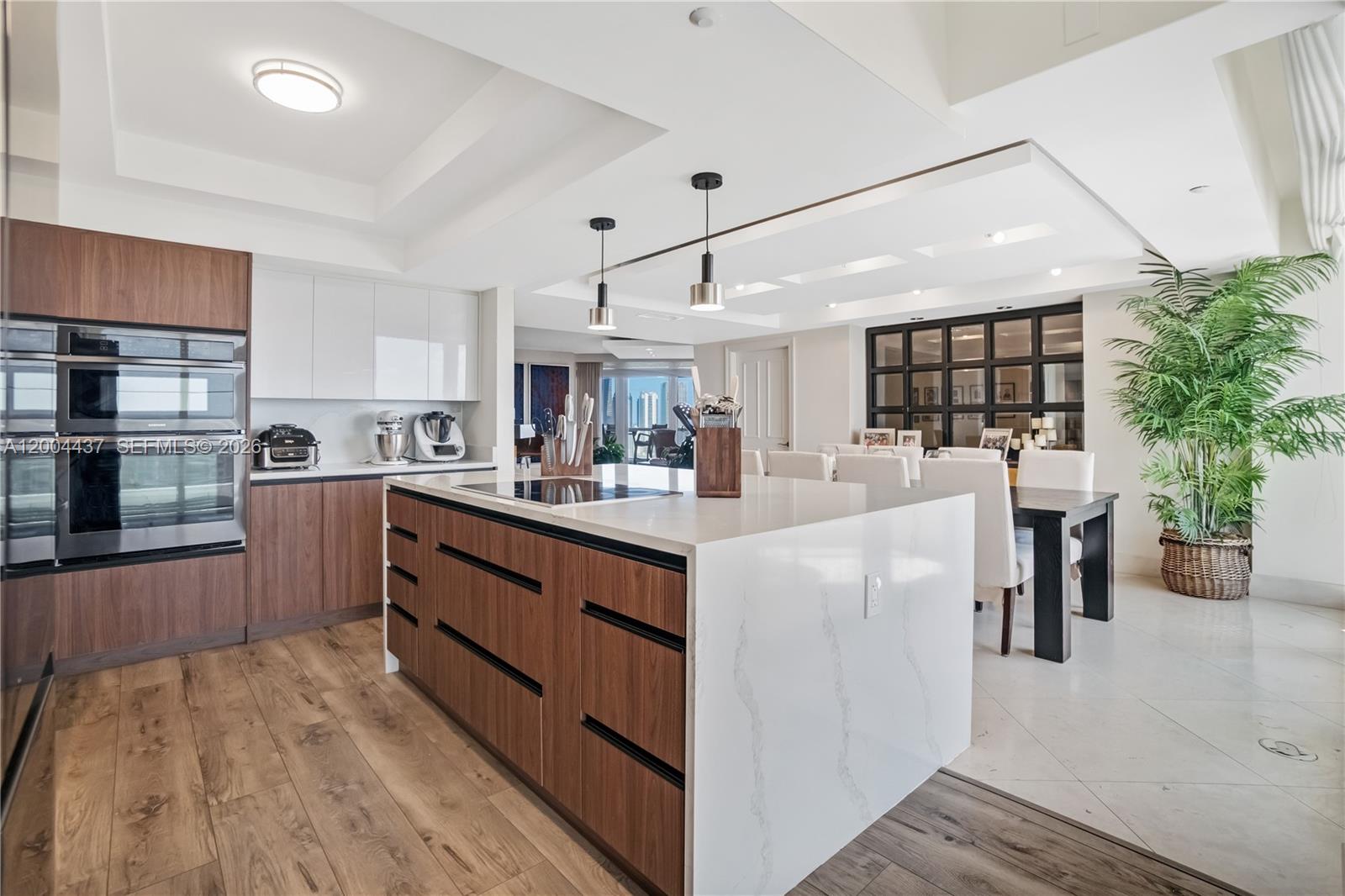 See details 2802 4 / 5 3080 sq. ft. $ 2026-04-20 0 Photo