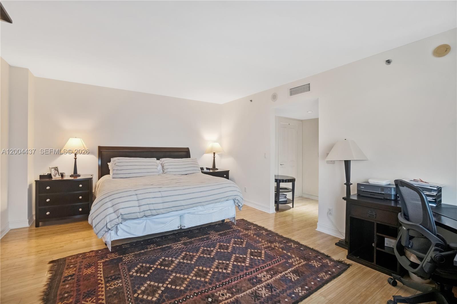 See details 2802 4 / 5 3080 sq. ft. $ 2026-04-20 0 Photo