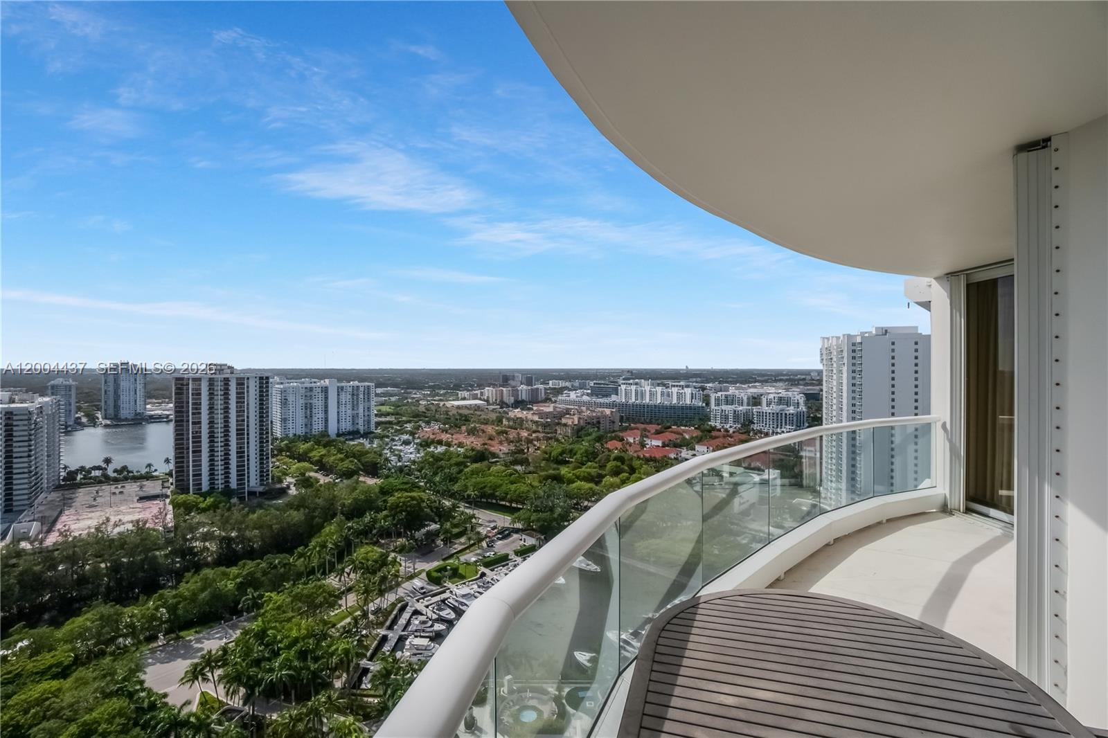 See details 2802 4 / 5 3080 sq. ft. $ 2026-04-20 0 Photo