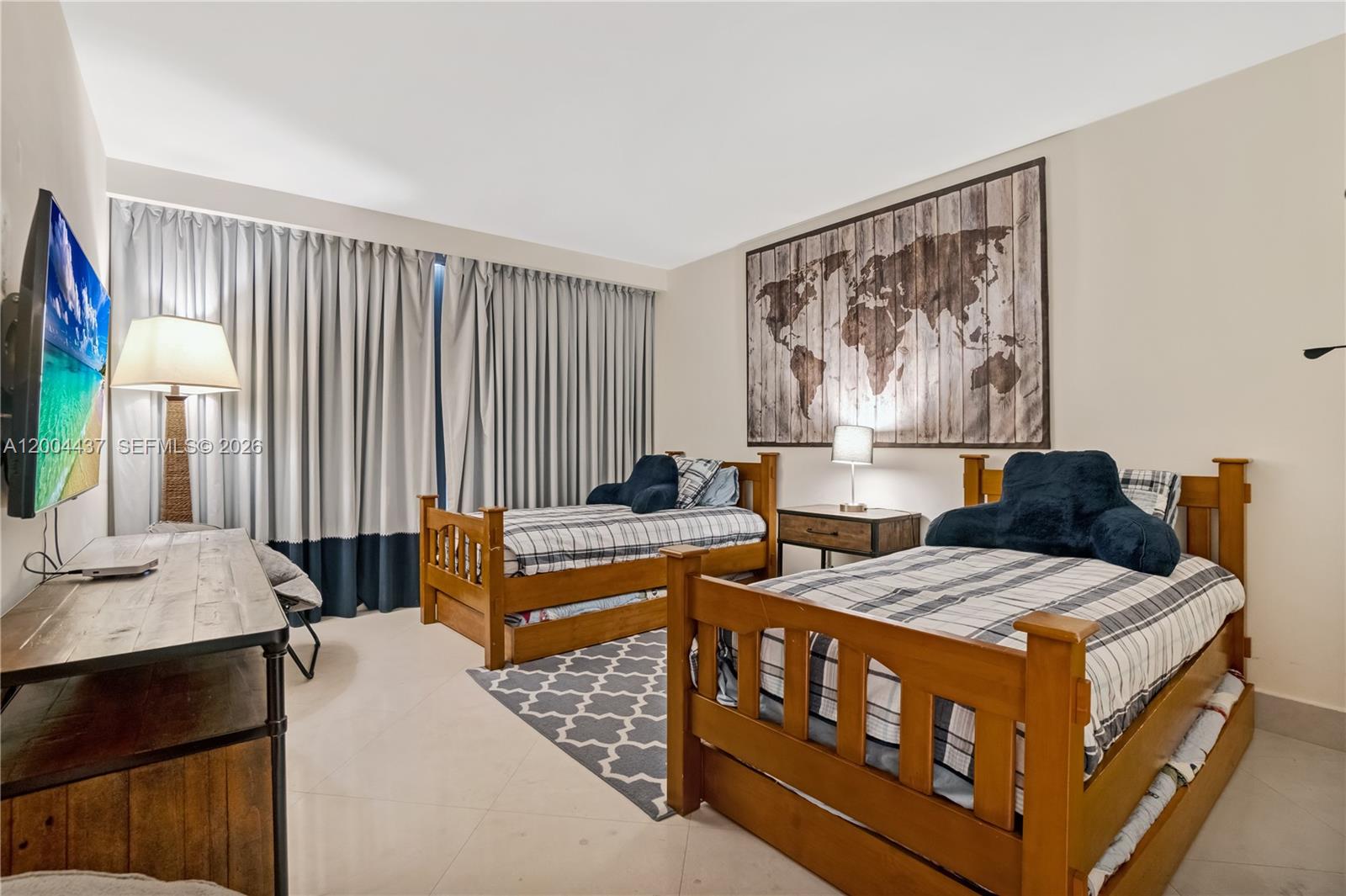 See details 2802 4 / 5 3080 sq. ft. $ 2026-04-20 0 Photo