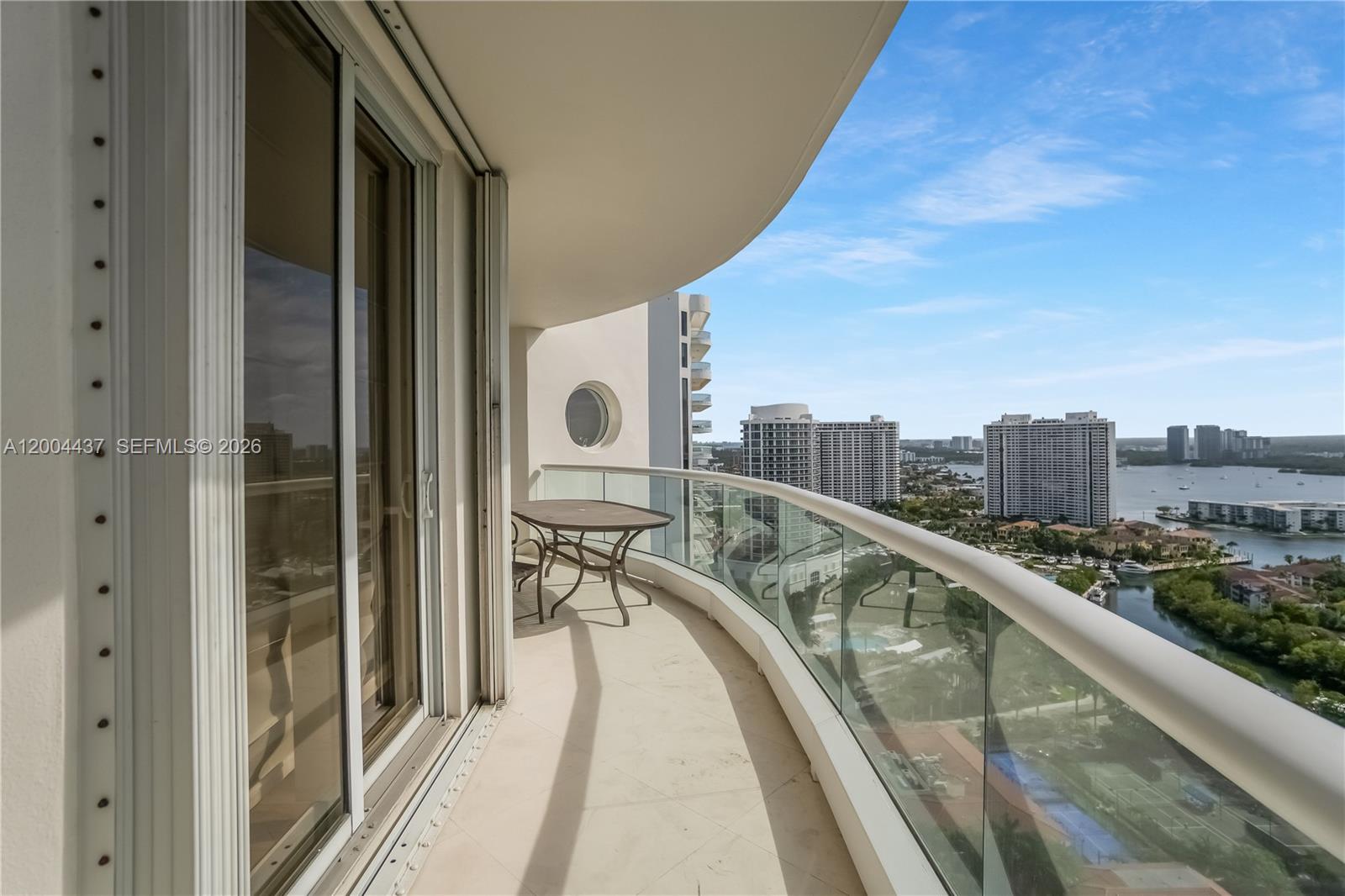 See details 2802 4 / 5 3080 sq. ft. $ 2026-04-20 0 Photo