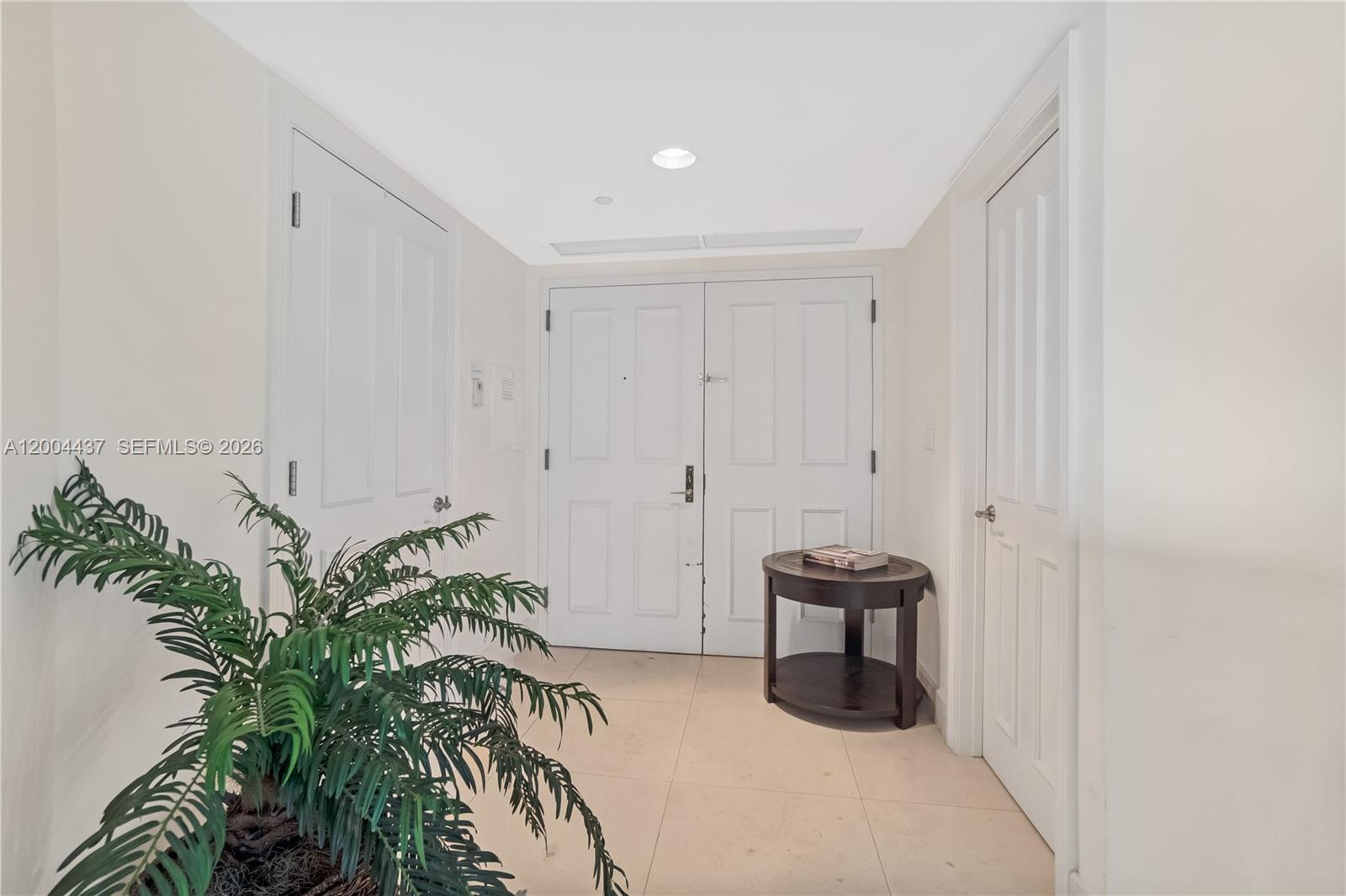 See details 2802 4 / 5 3080 sq. ft. $ 2026-04-20 0 Photo