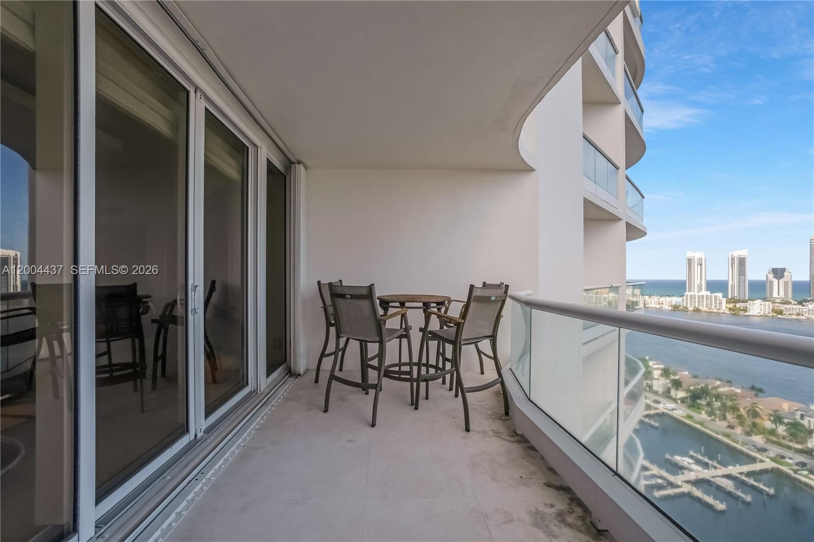 See details 2802 4 / 5 3080 sq. ft. $ 2026-04-20 0 Photo