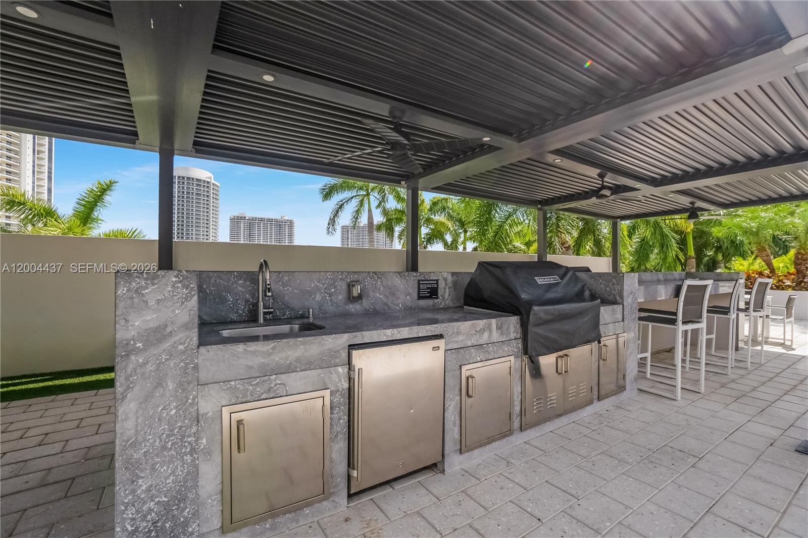 See details 2802 4 / 5 3080 sq. ft. $ 2026-04-20 0 Photo