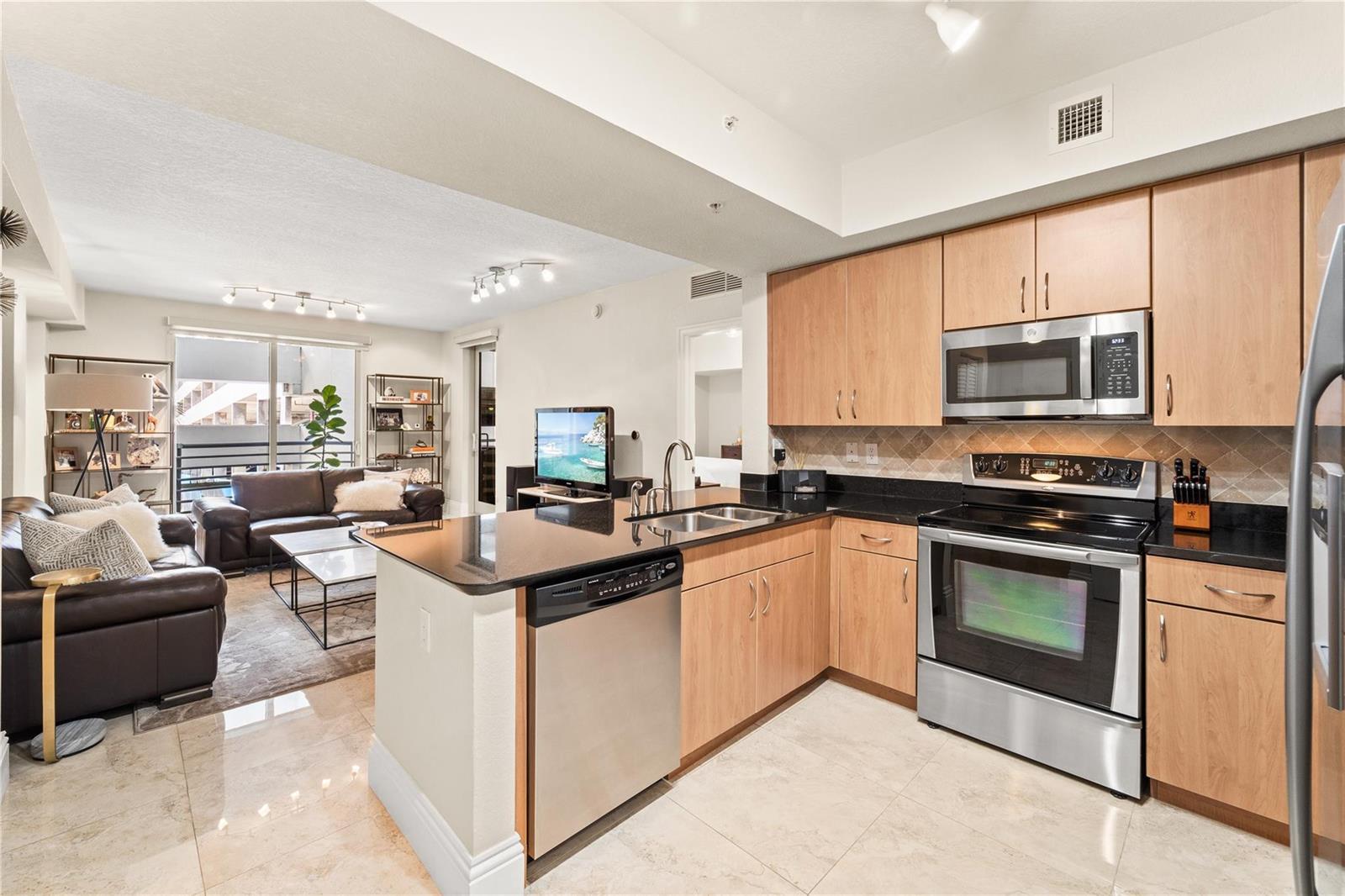 Photo of 1830 Radius #303, Hollywood, Florida, 33020 - Photo 2