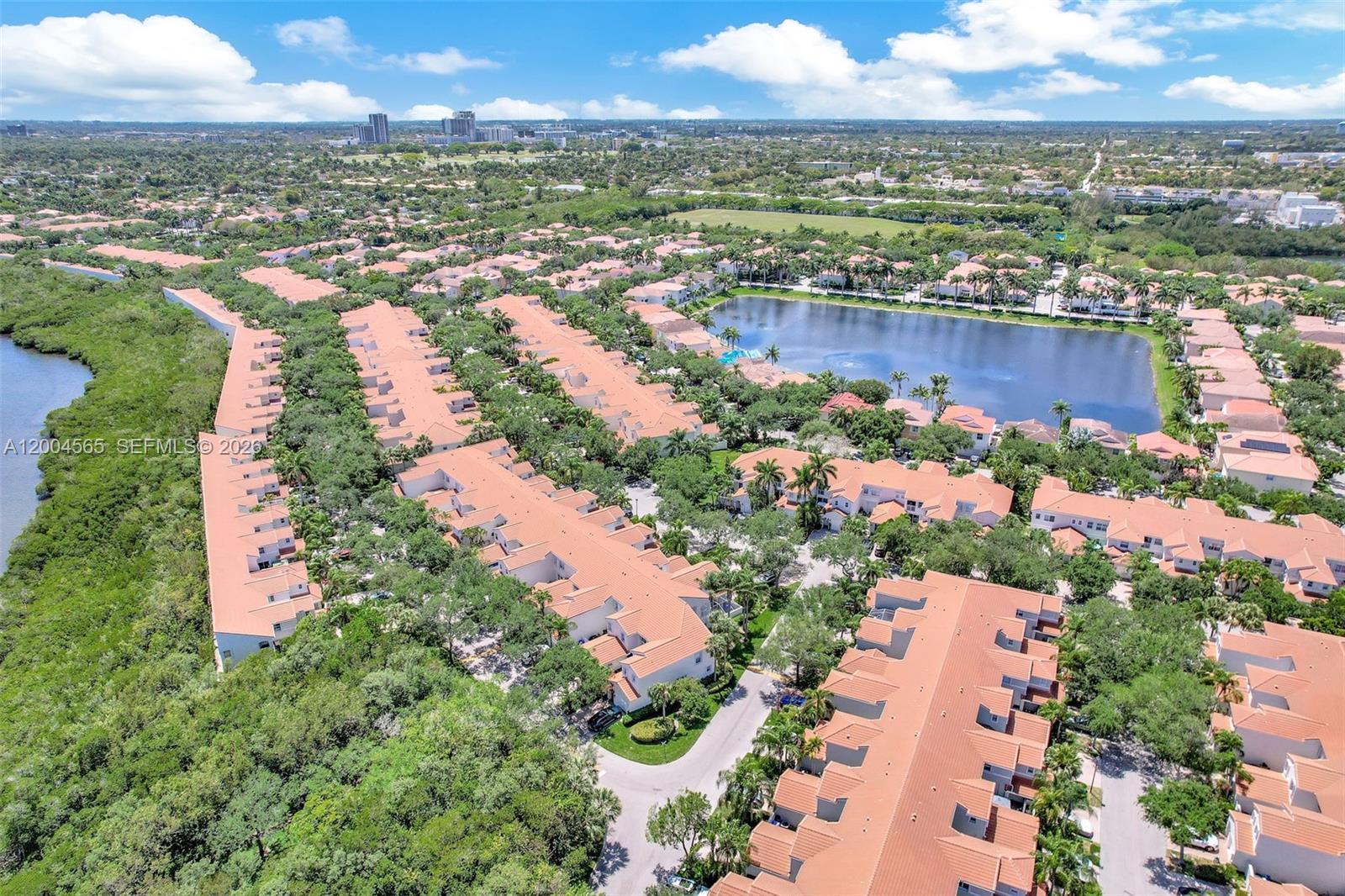 Photo of   , Hollywood, Florida, 33019 - 