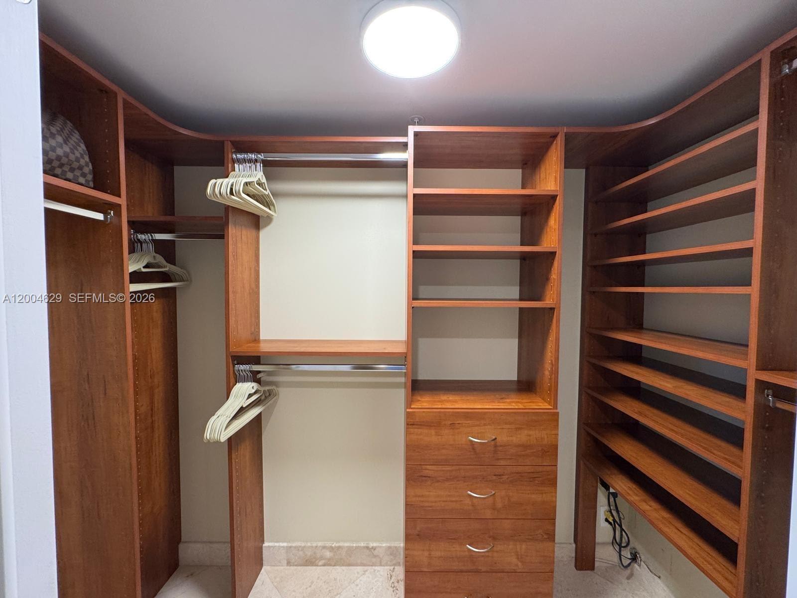 304 1 / 2 1113 sq. ft. $ 2026-04-20 0 Photo