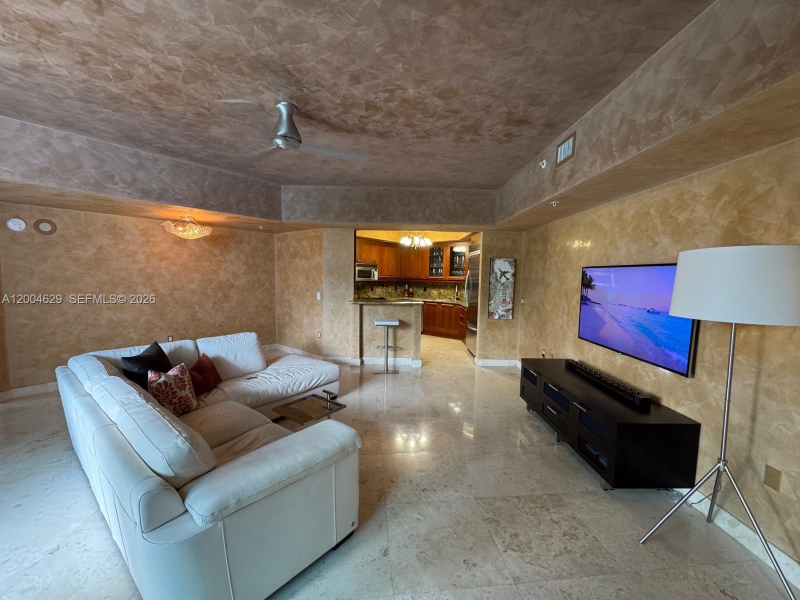 304 1 / 2 1113 sq. ft. $ 2026-04-20 0 Photo