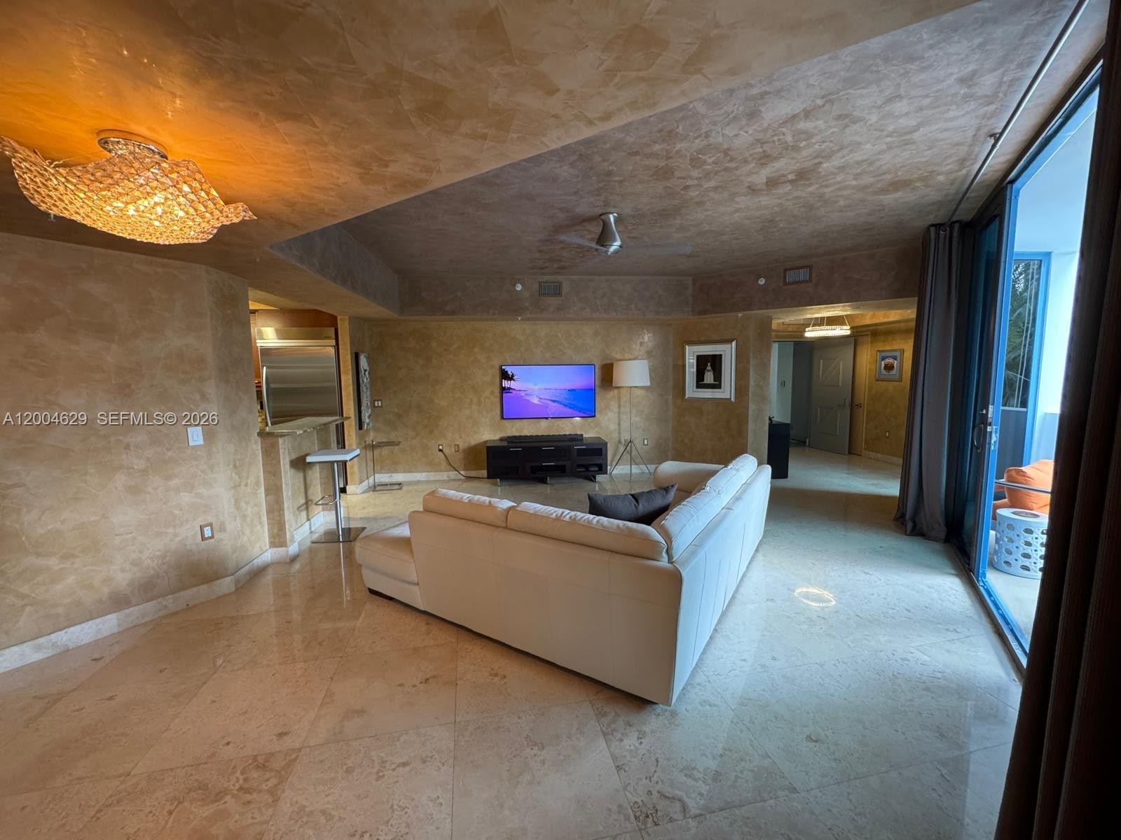 304 1 / 2 1113 sq. ft. $ 2026-04-20 0 Photo