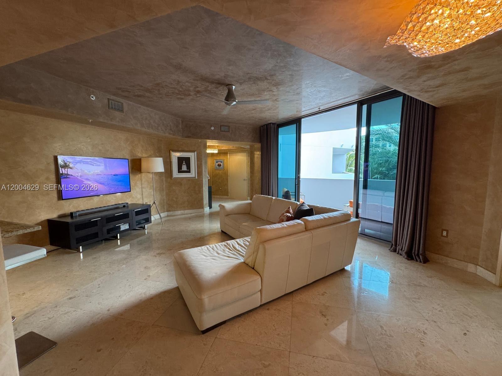 304 1 / 2 1113 sq. ft. $ 2026-04-20 0 Photo