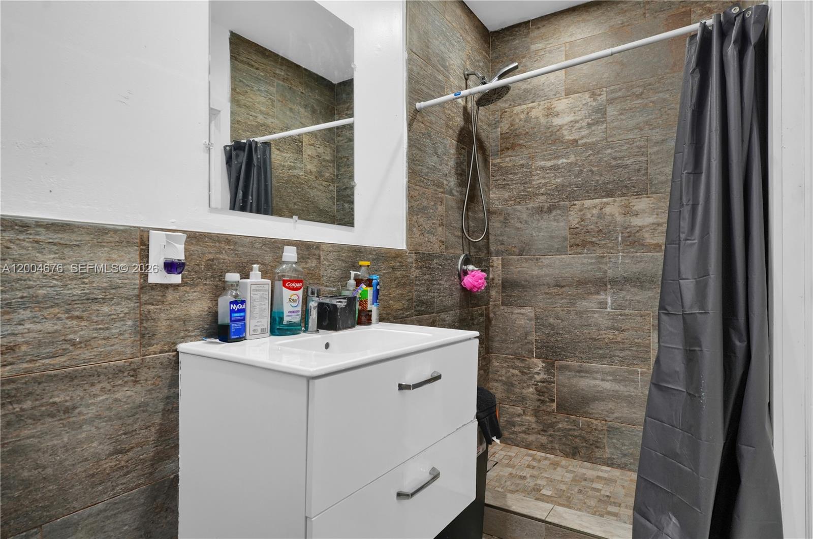   /  1557 sq. ft. $ 2026-04-20 0 Photo