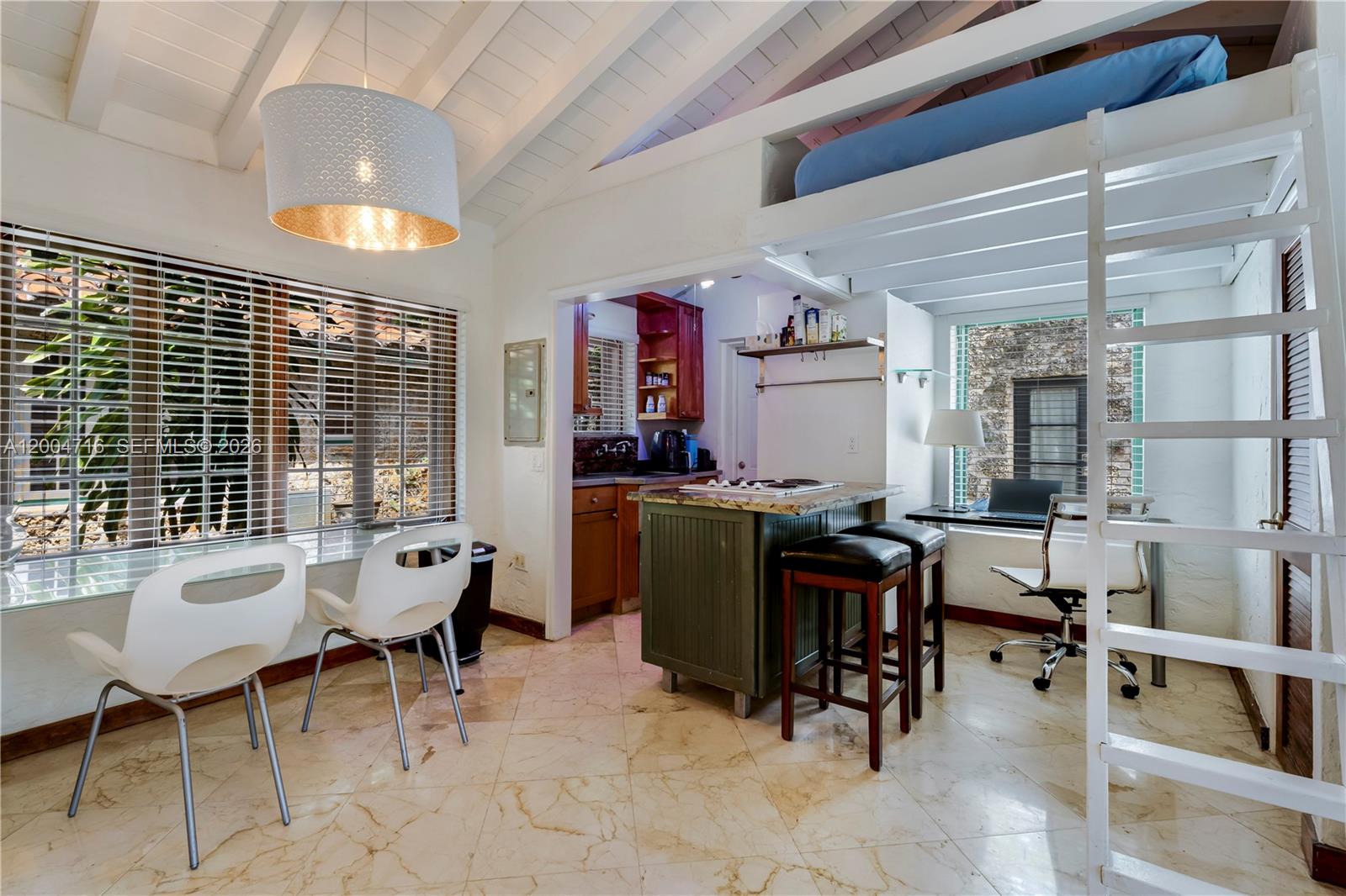   /  2736 sq. ft. $ 2026-04-20 0 Photo