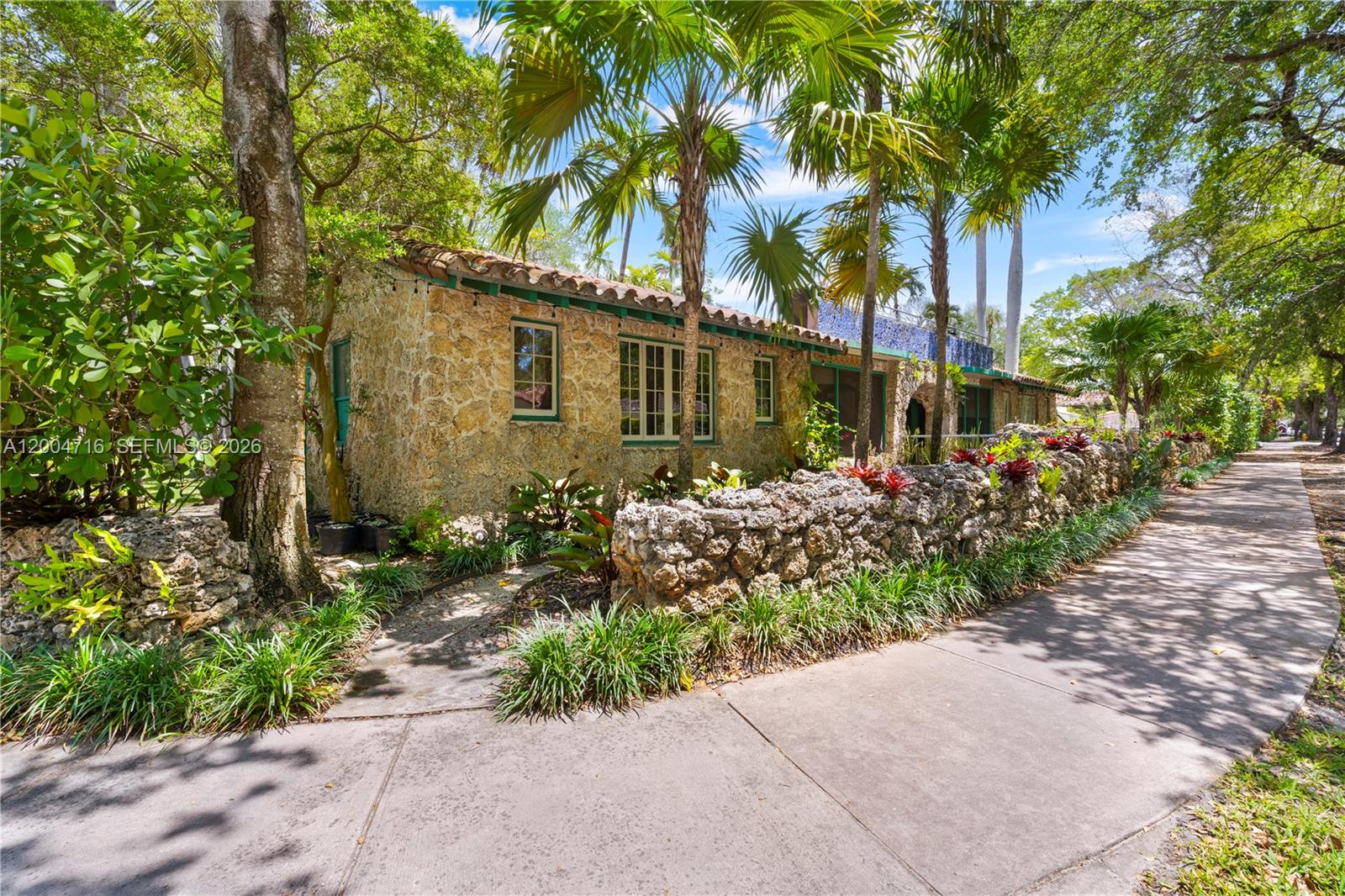   /  2736 sq. ft. $ 2026-04-20 0 Photo