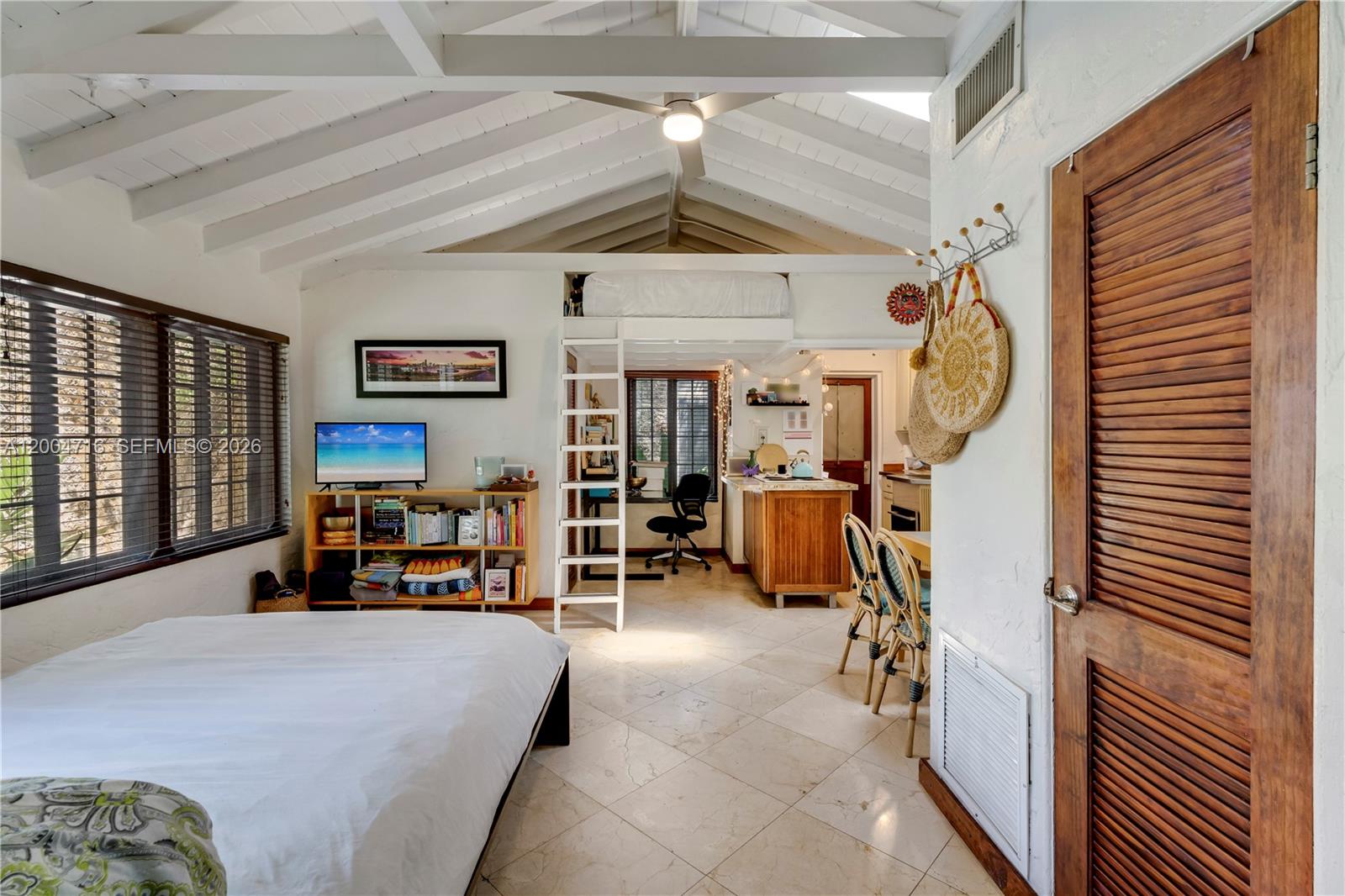   /  2736 sq. ft. $ 2026-04-20 0 Photo