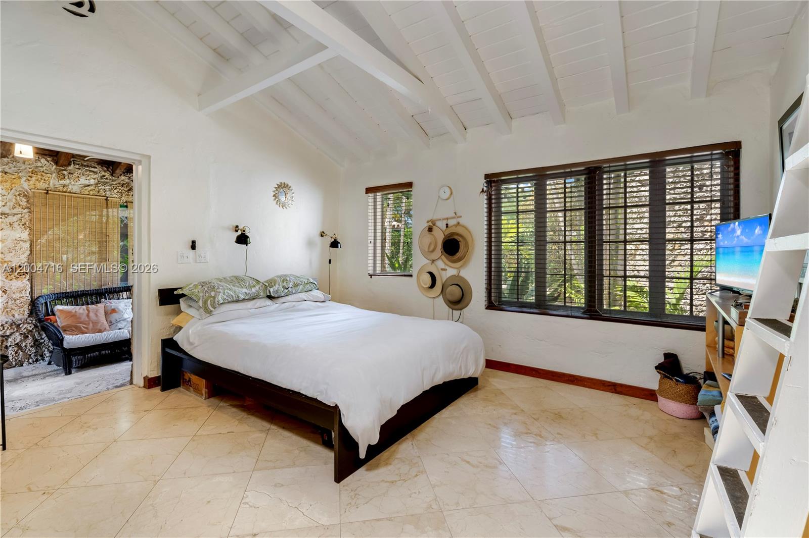   /  2736 sq. ft. $ 2026-04-20 0 Photo