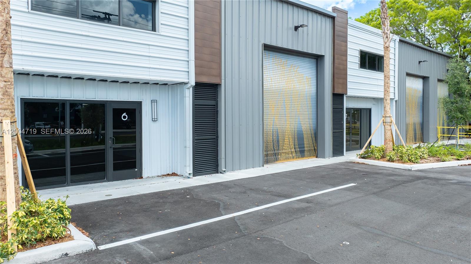 6  /   sq. ft. $ 2026-04-20 0 Photo