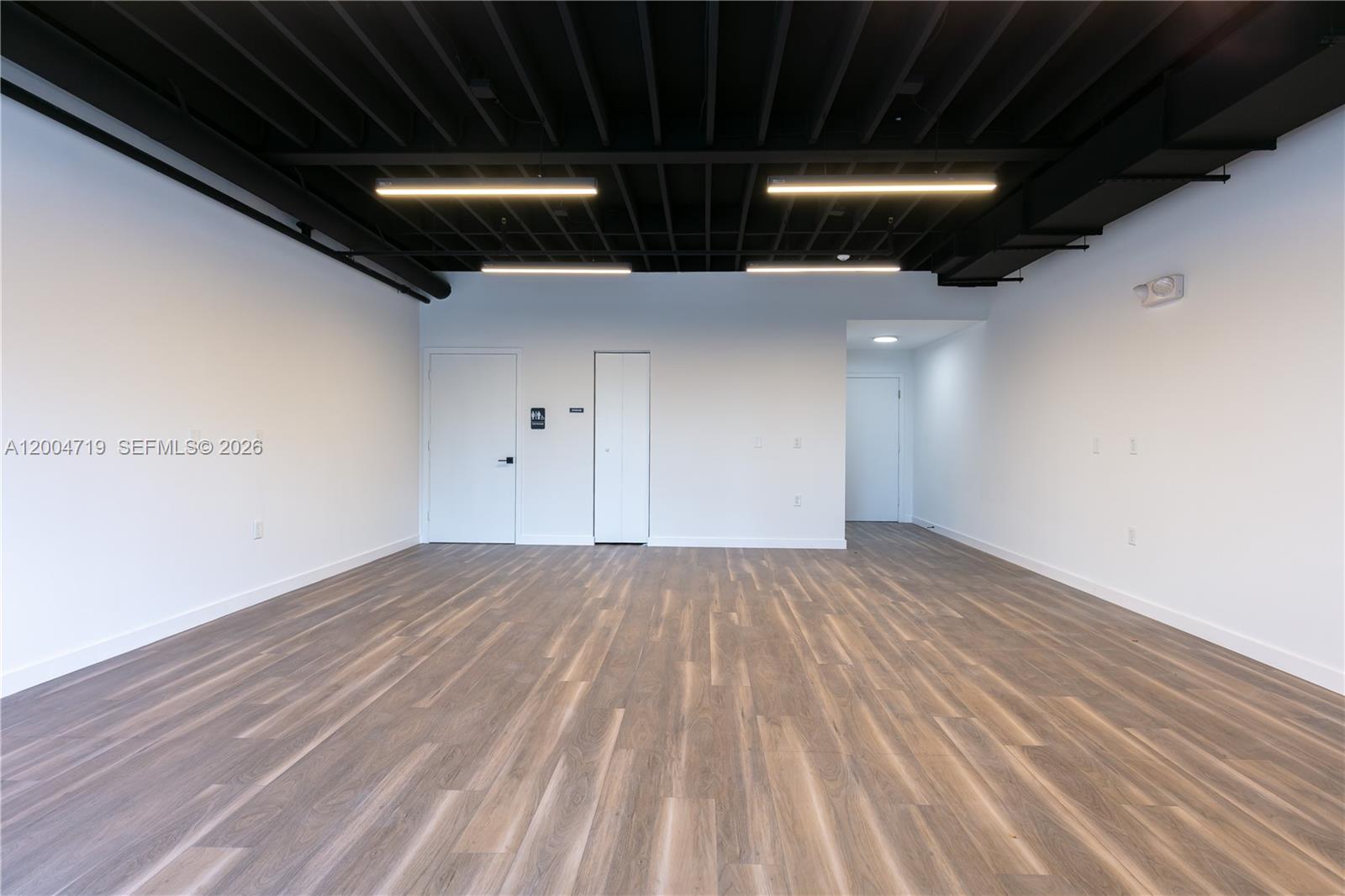 6  /   sq. ft. $ 2026-04-20 0 Photo
