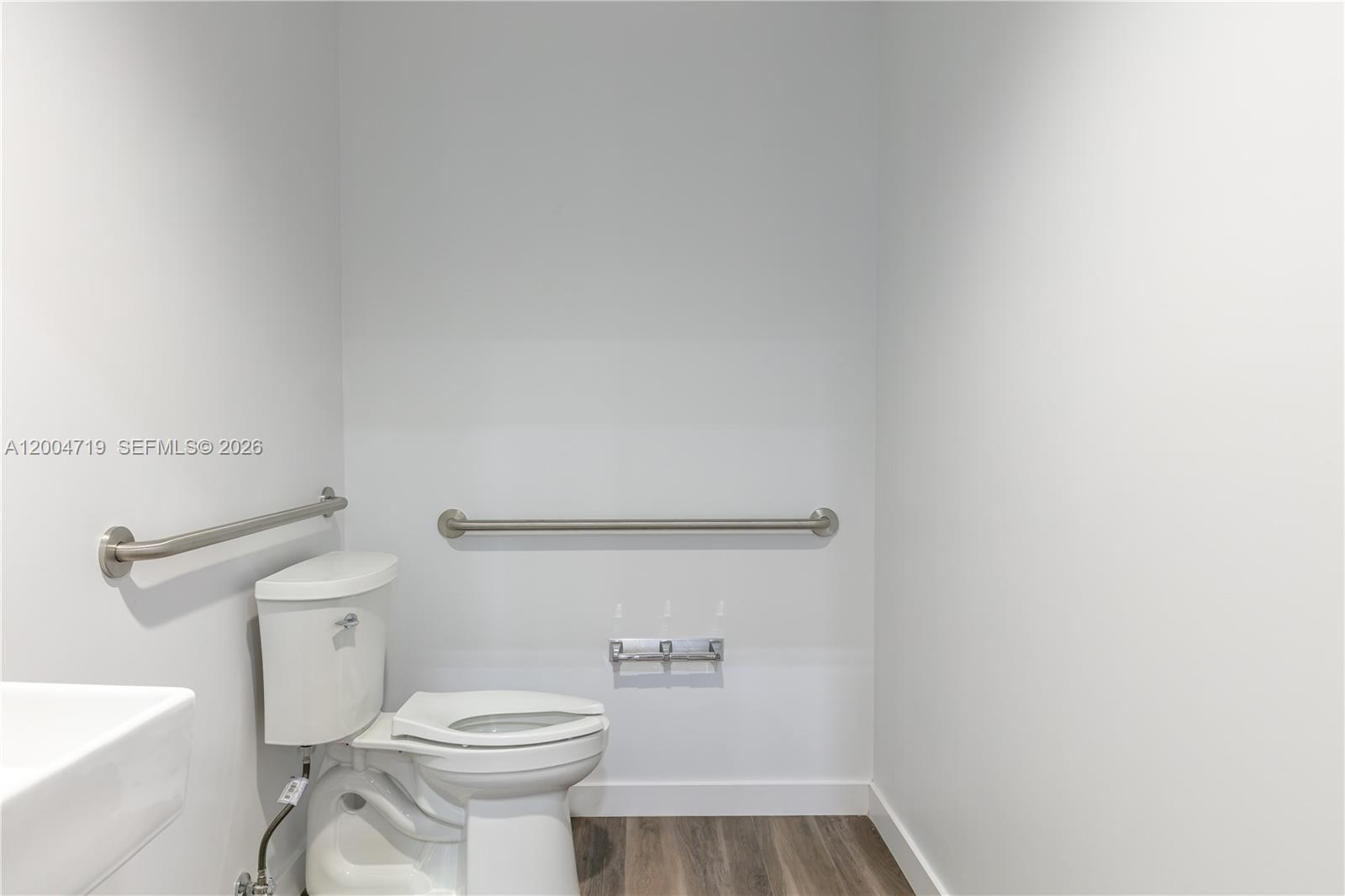 6  /   sq. ft. $ 2026-04-20 0 Photo