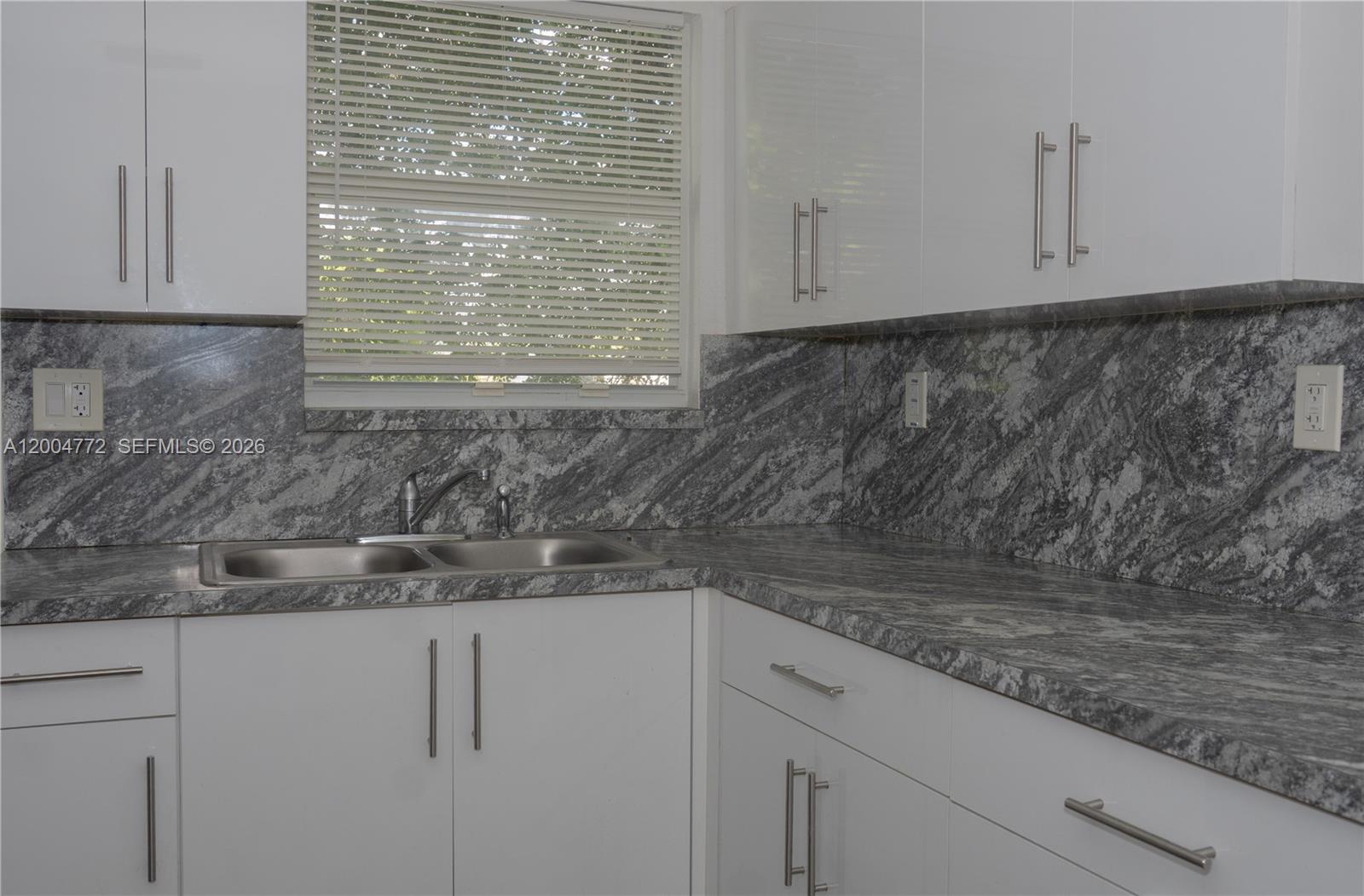   /  1926 sq. ft. $ 2026-04-21 0 Photo