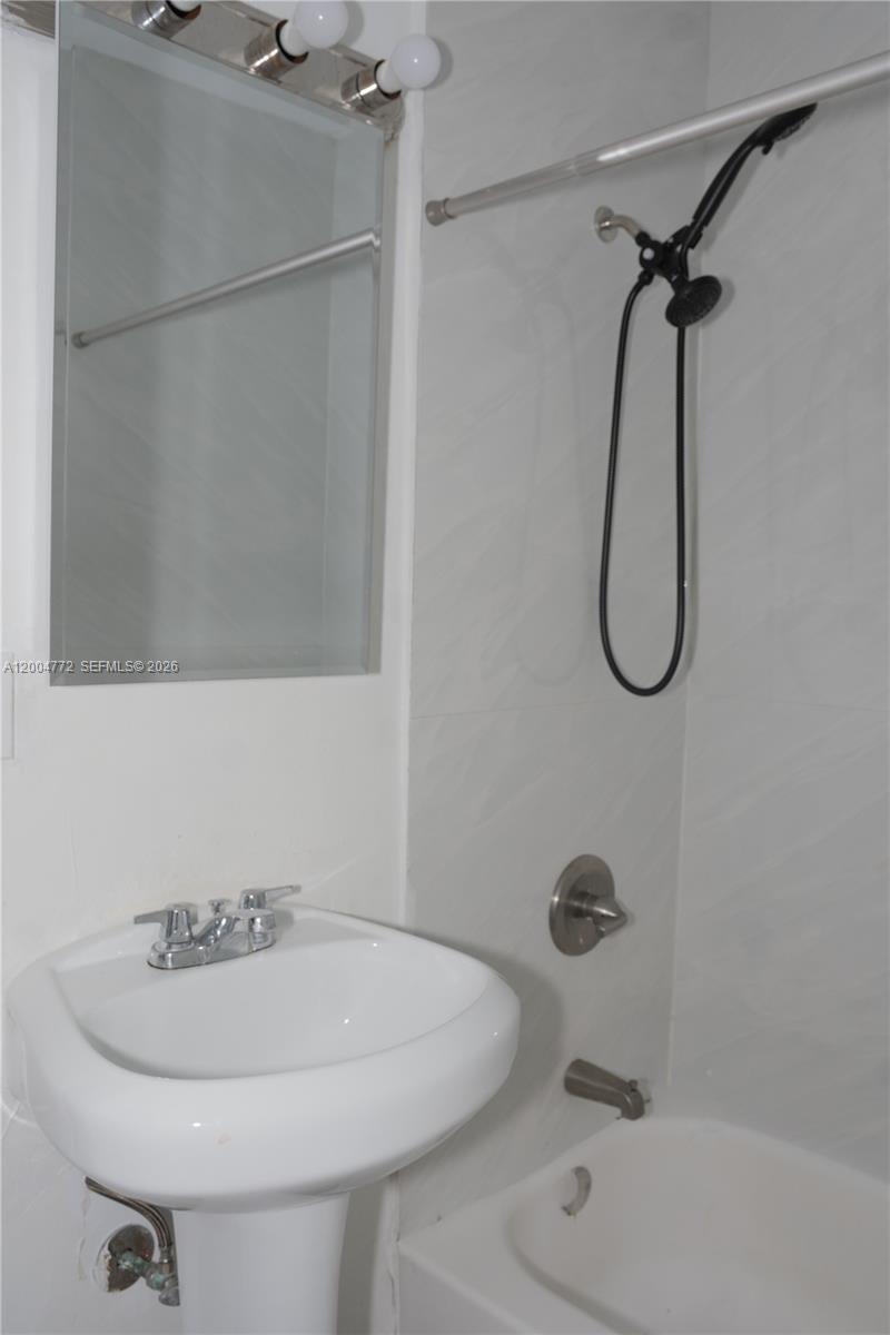   /  1926 sq. ft. $ 2026-04-21 0 Photo