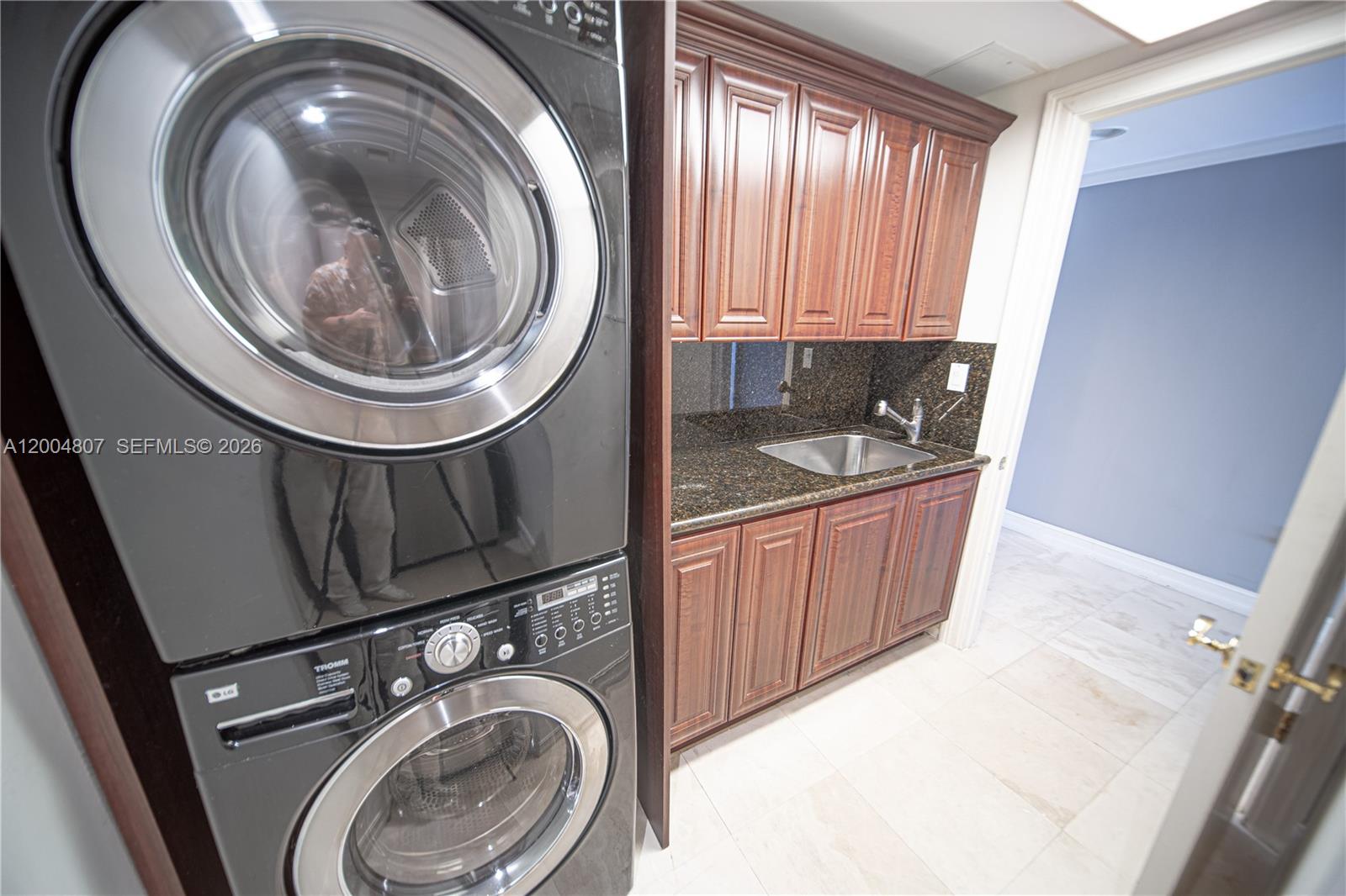 Photo of 20201 Country Club Dr  #2806/07, Aventura, Florida, 33180 - 