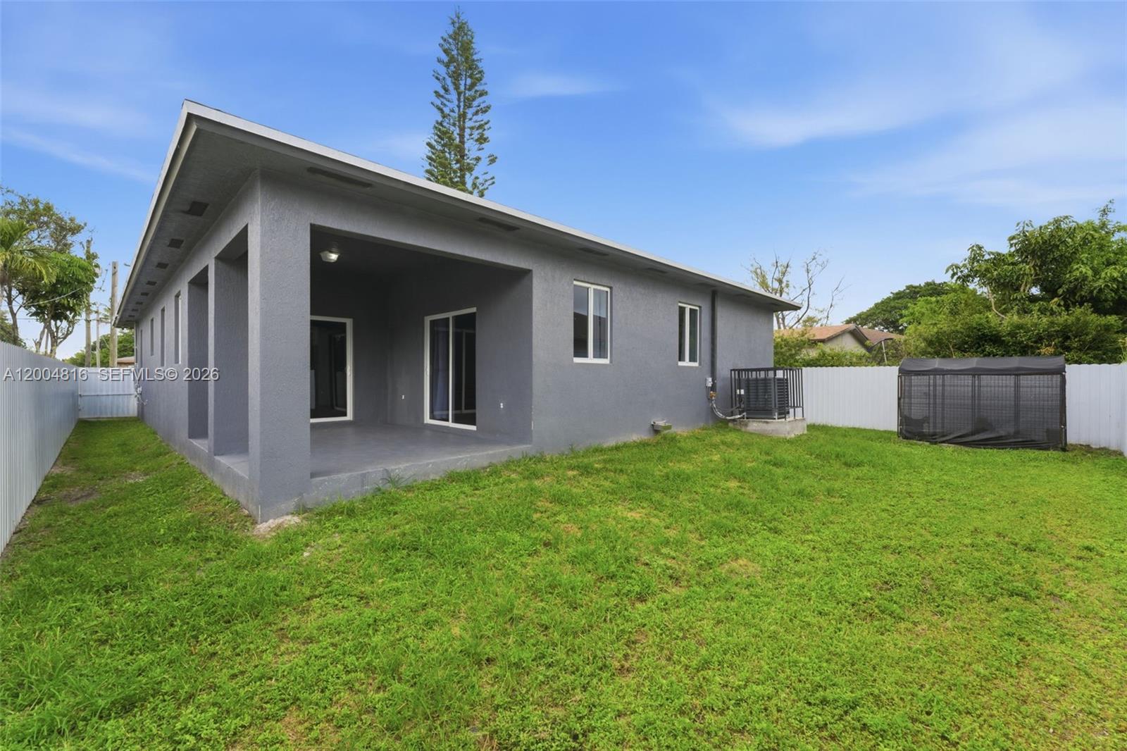 Ver detalles 5628 3 / 2 1798 sq. ft. $ 2026-05-21 0 foto