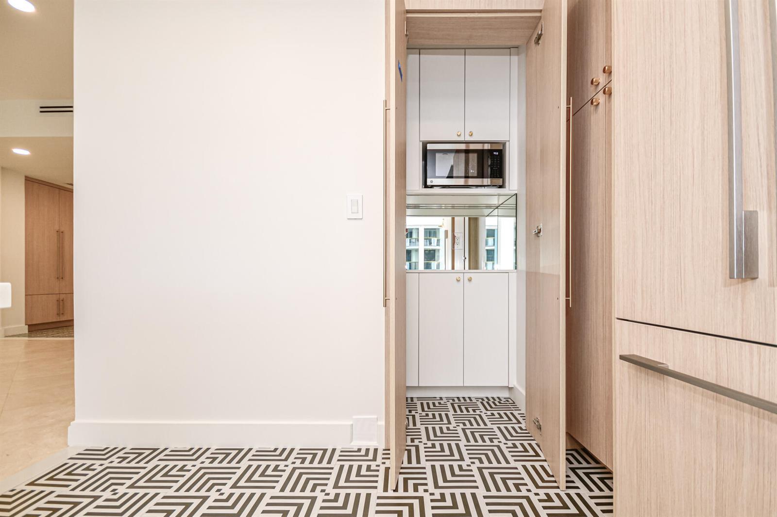Photo of 10101 Collins #7d, Bal Harbour, Florida, 33154 - _DSC3483