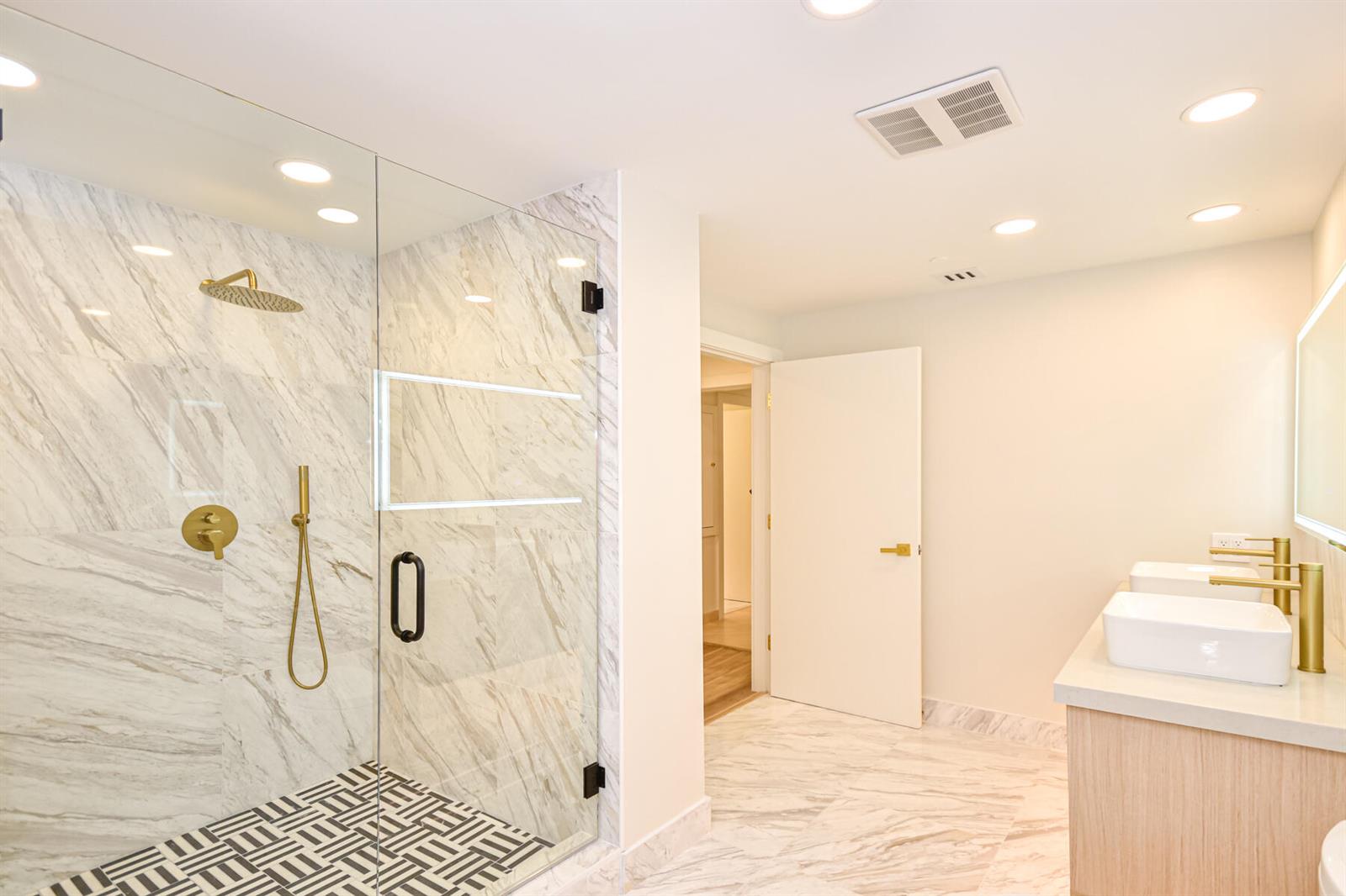 Photo of 10101 Collins #7d, Bal Harbour, Florida, 33154 - _DSC3449