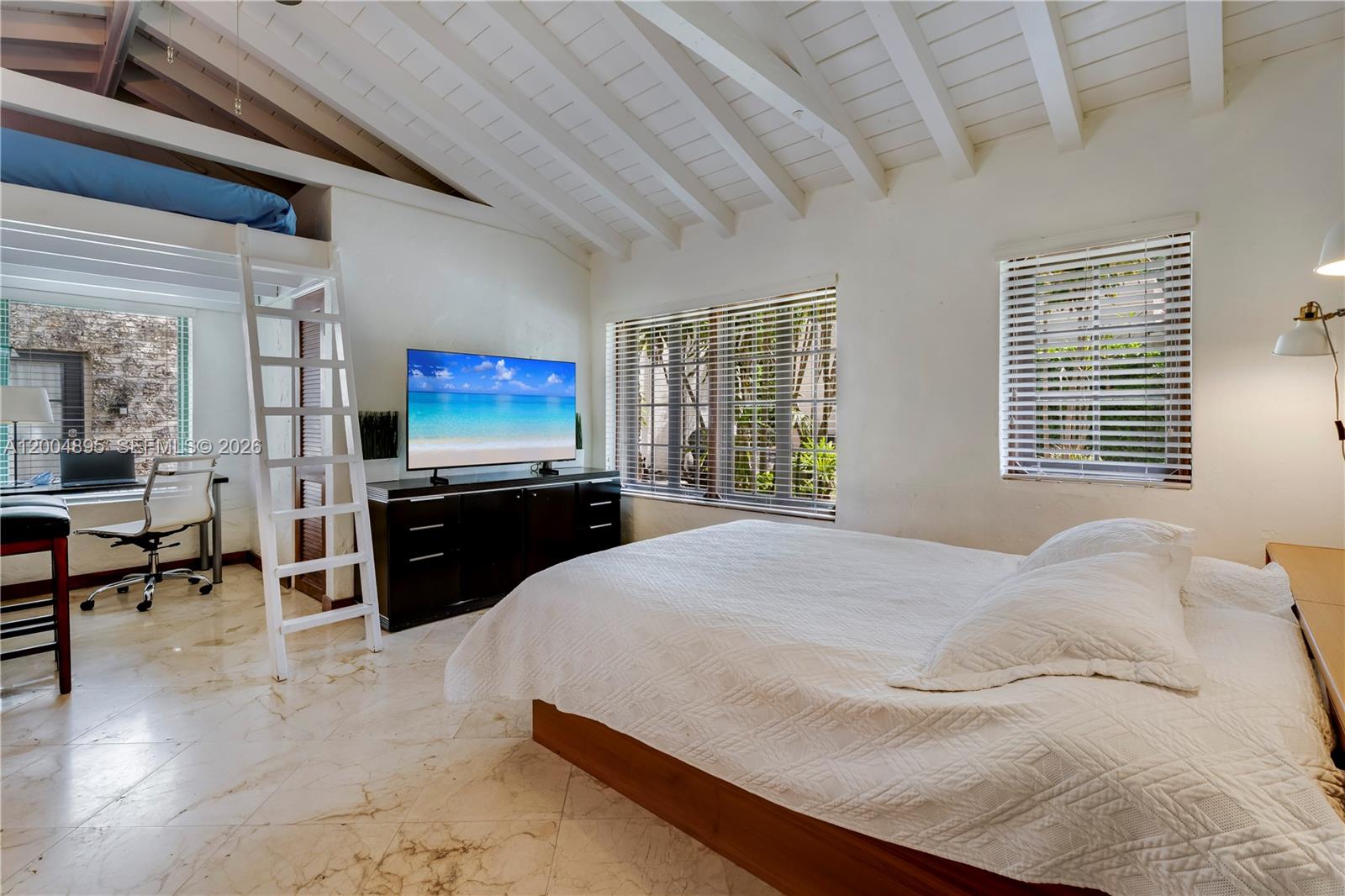 See details / sq. ft. $ 2026-04-21 0 Photo