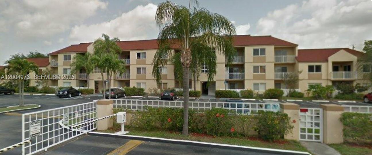 202 2 / 2 1163 sq. ft. $ 2026-04-21 0 Photo