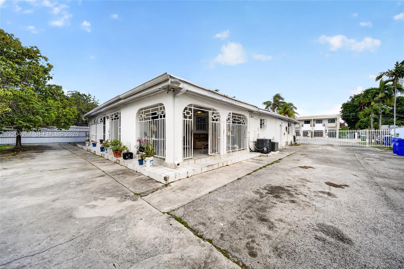 See details / 3158 sq. ft. $ 2026-04-21 0 Photo