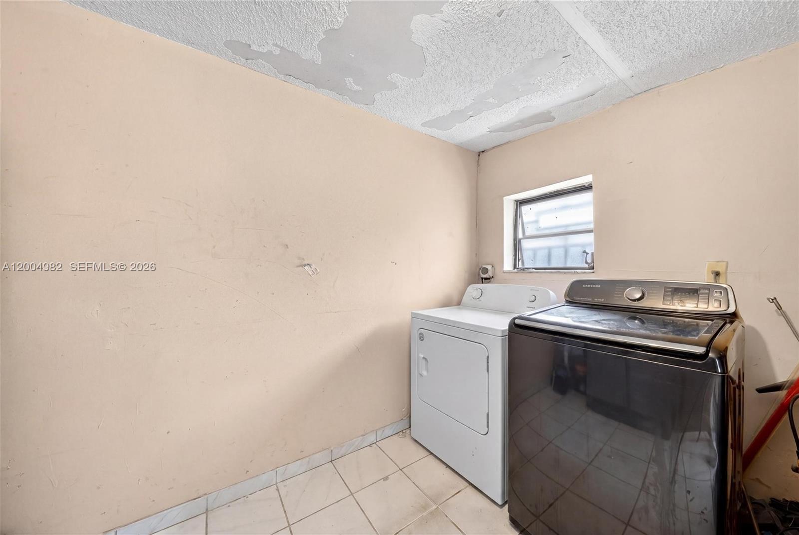 See details / 3158 sq. ft. $ 2026-04-21 0 Photo
