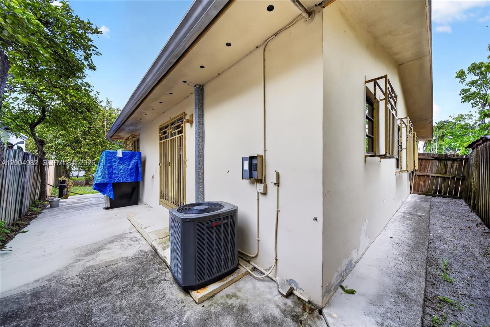 See details / 3158 sq. ft. $ 2026-04-21 0 Photo