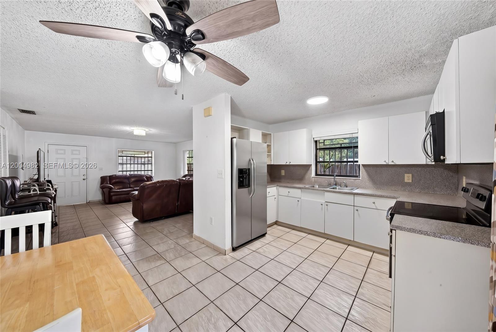 See details / 3158 sq. ft. $ 2026-04-21 0 Photo