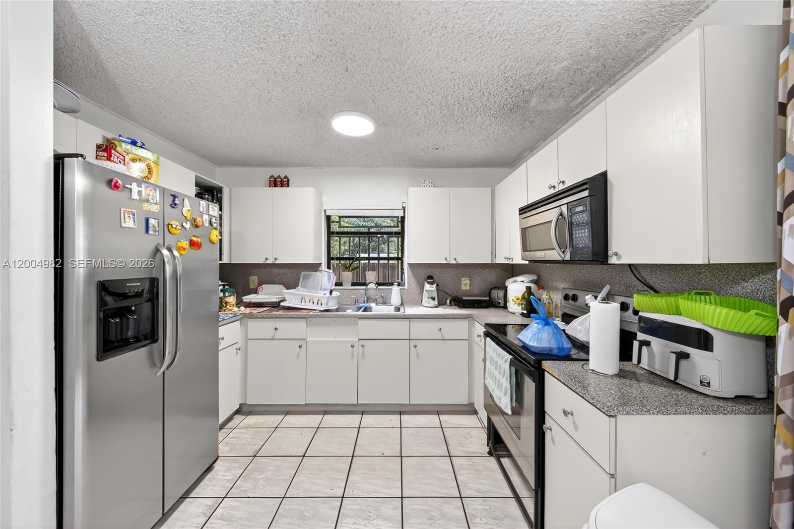 See details / 3158 sq. ft. $ 2026-04-21 0 Photo