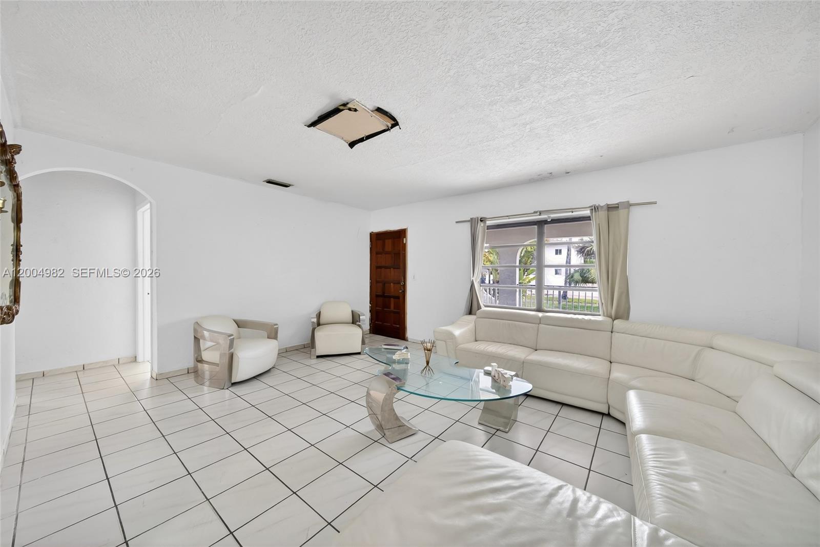 See details / 3158 sq. ft. $ 2026-04-21 0 Photo