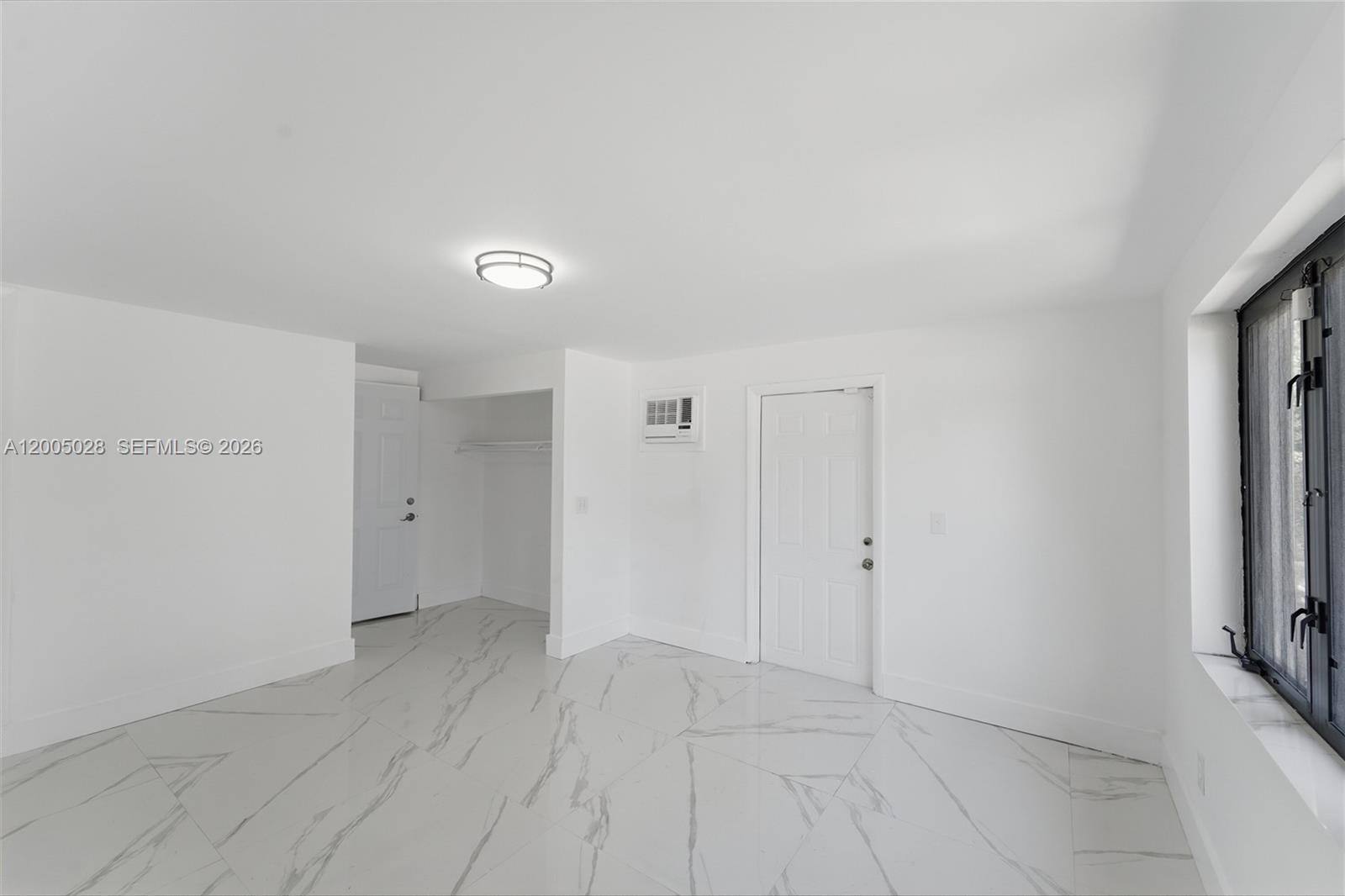 1020 3 / 3 2123 sq. ft. $ 2026-04-21 0 Photo