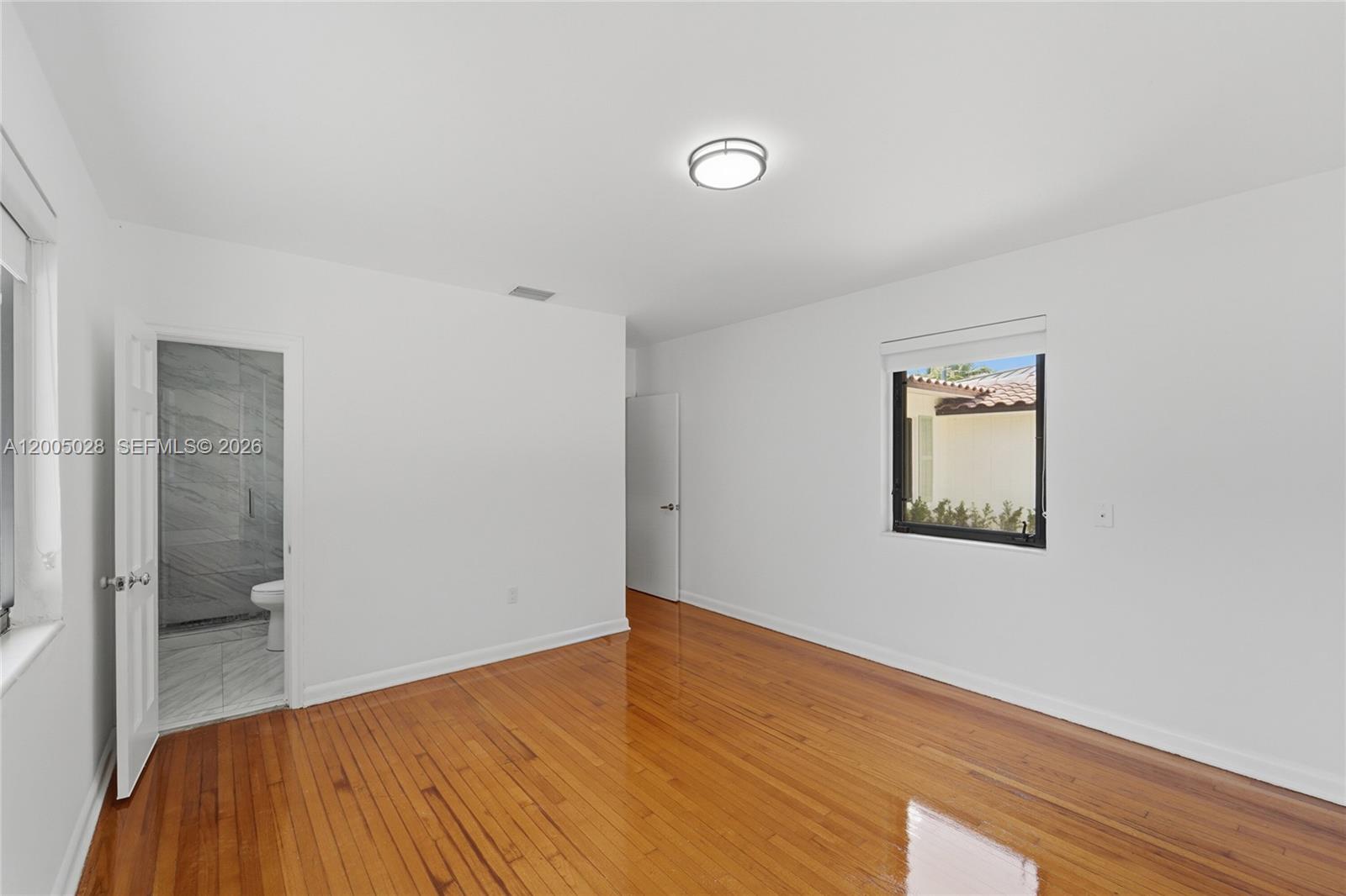 1020 3 / 3 2123 sq. ft. $ 2026-04-21 0 Photo