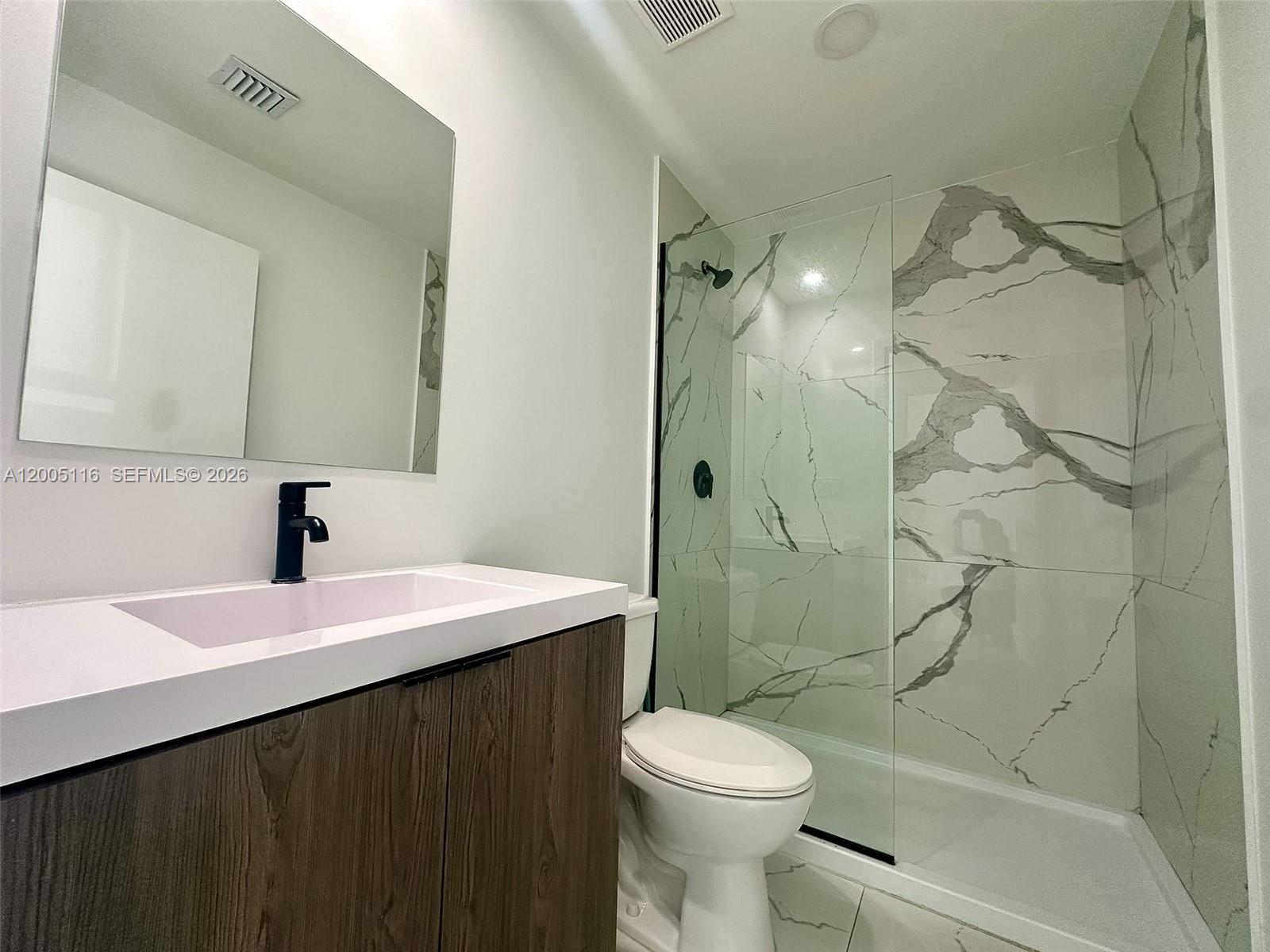 26126 4 / 3 1398 sq. ft. $ 2026-04-21 0 Photo